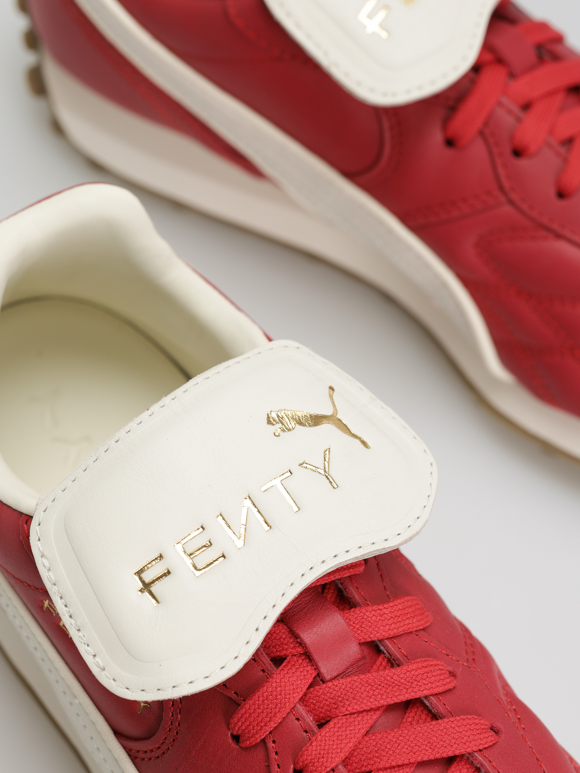 Boty Puma X Fenty Avanti L (club red)