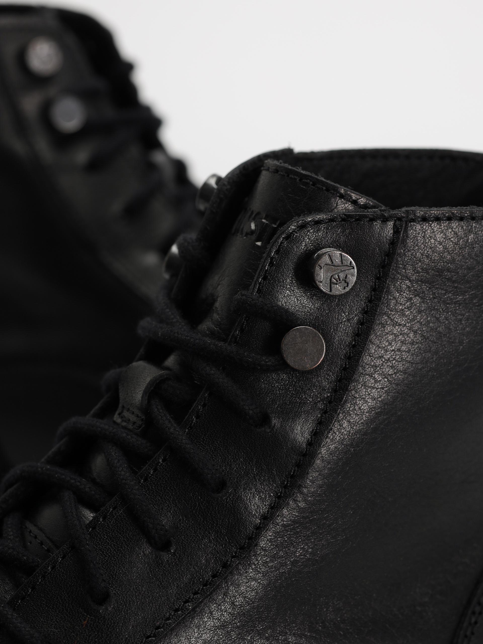 Boty Birkenstock Highwood Lace Mid Natural Leather Regular (black)