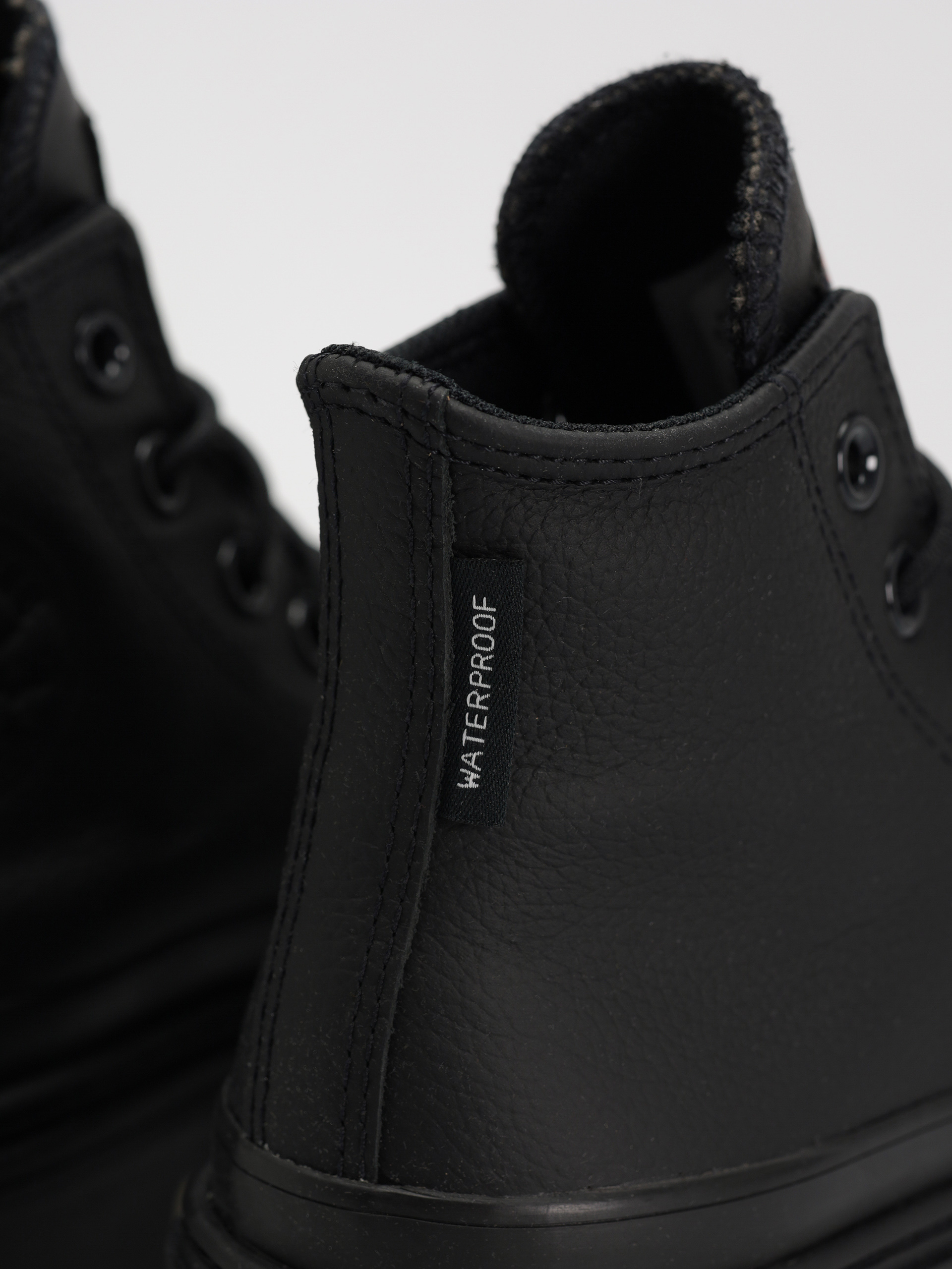 Boty Converse Chuck Taylor All Star Lugged Heel Wmn (black)