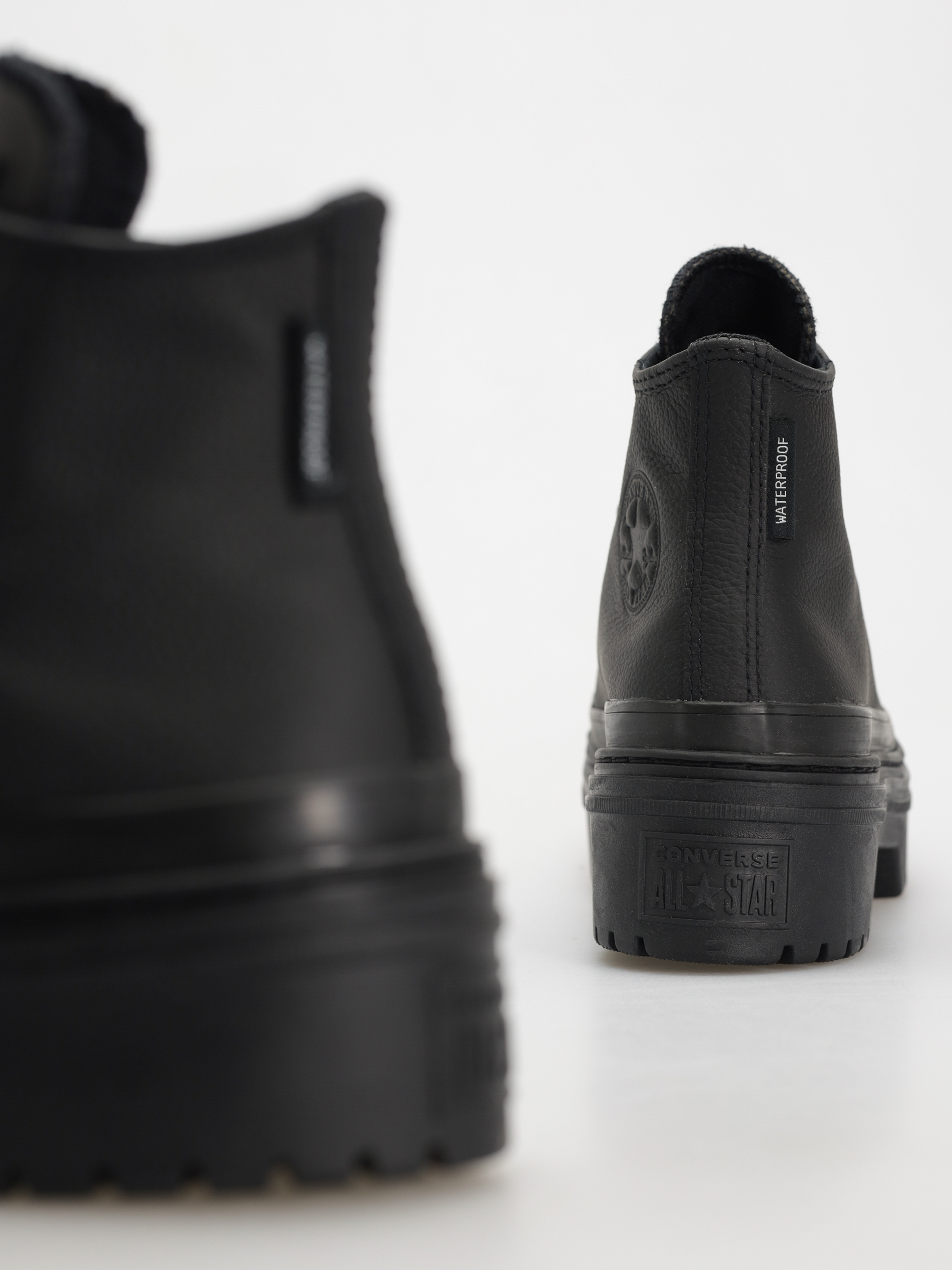 Boty Converse Chuck Taylor All Star Lugged Heel Wmn (black)