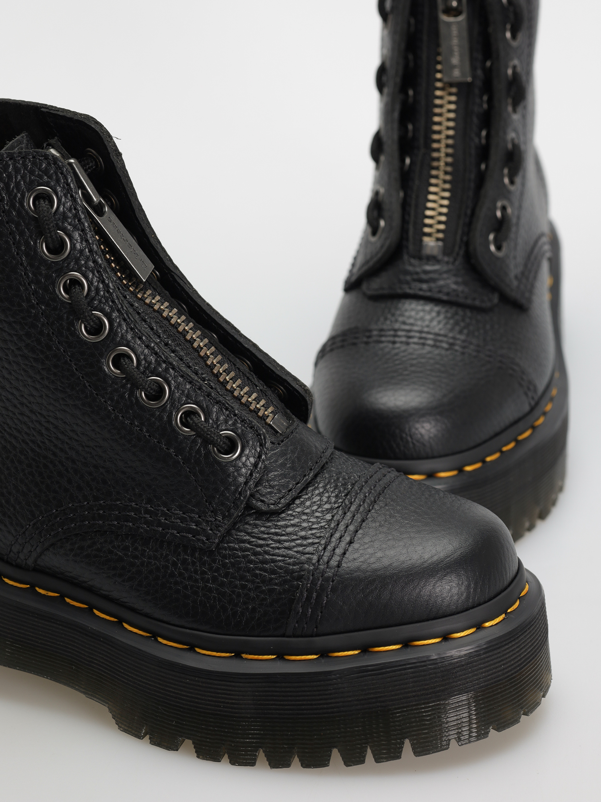 Boty Dr. Martens Sinclair (black milled nappa)