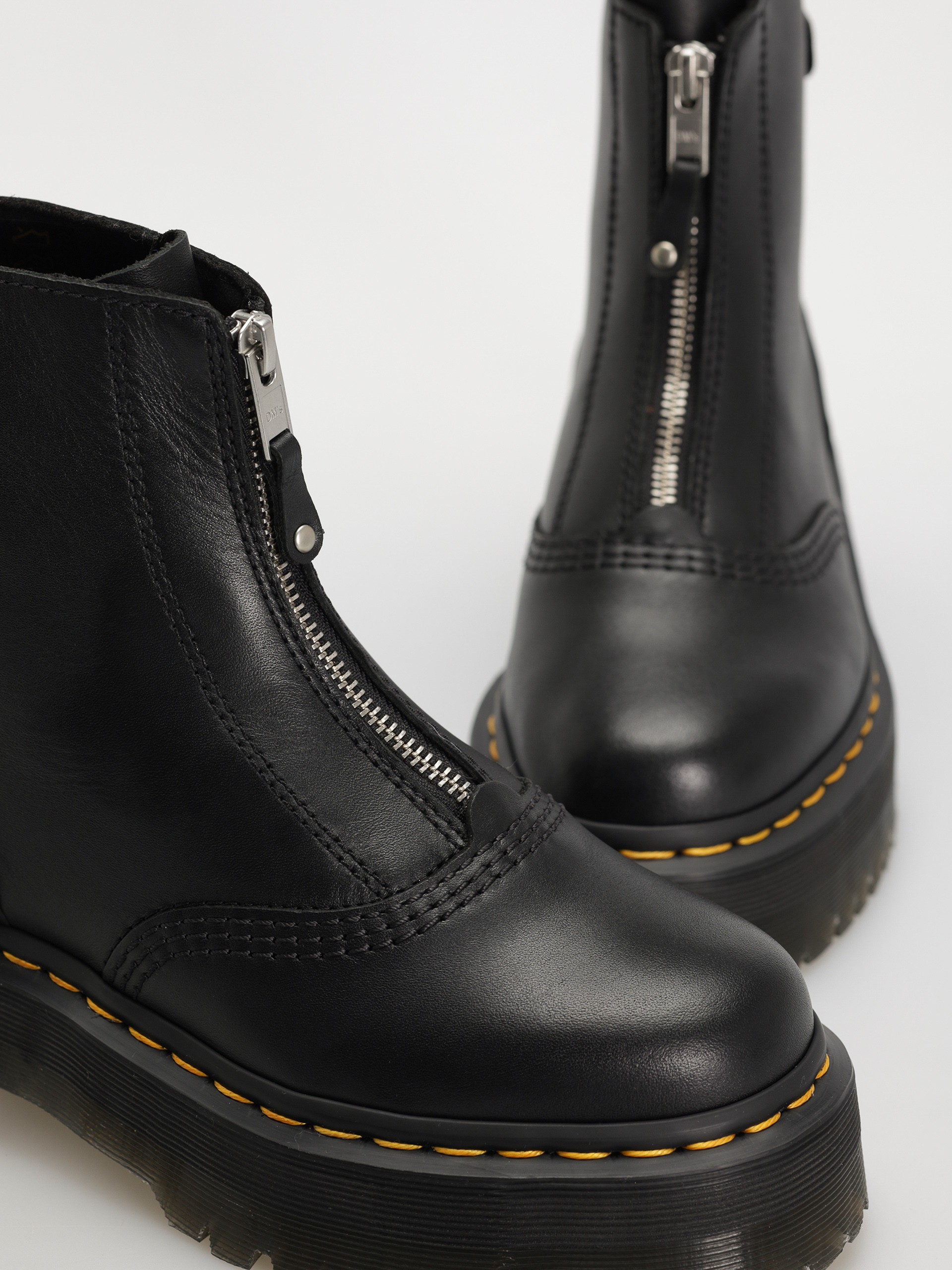 Boty Dr. Martens Jetta Wmn (black sendal)