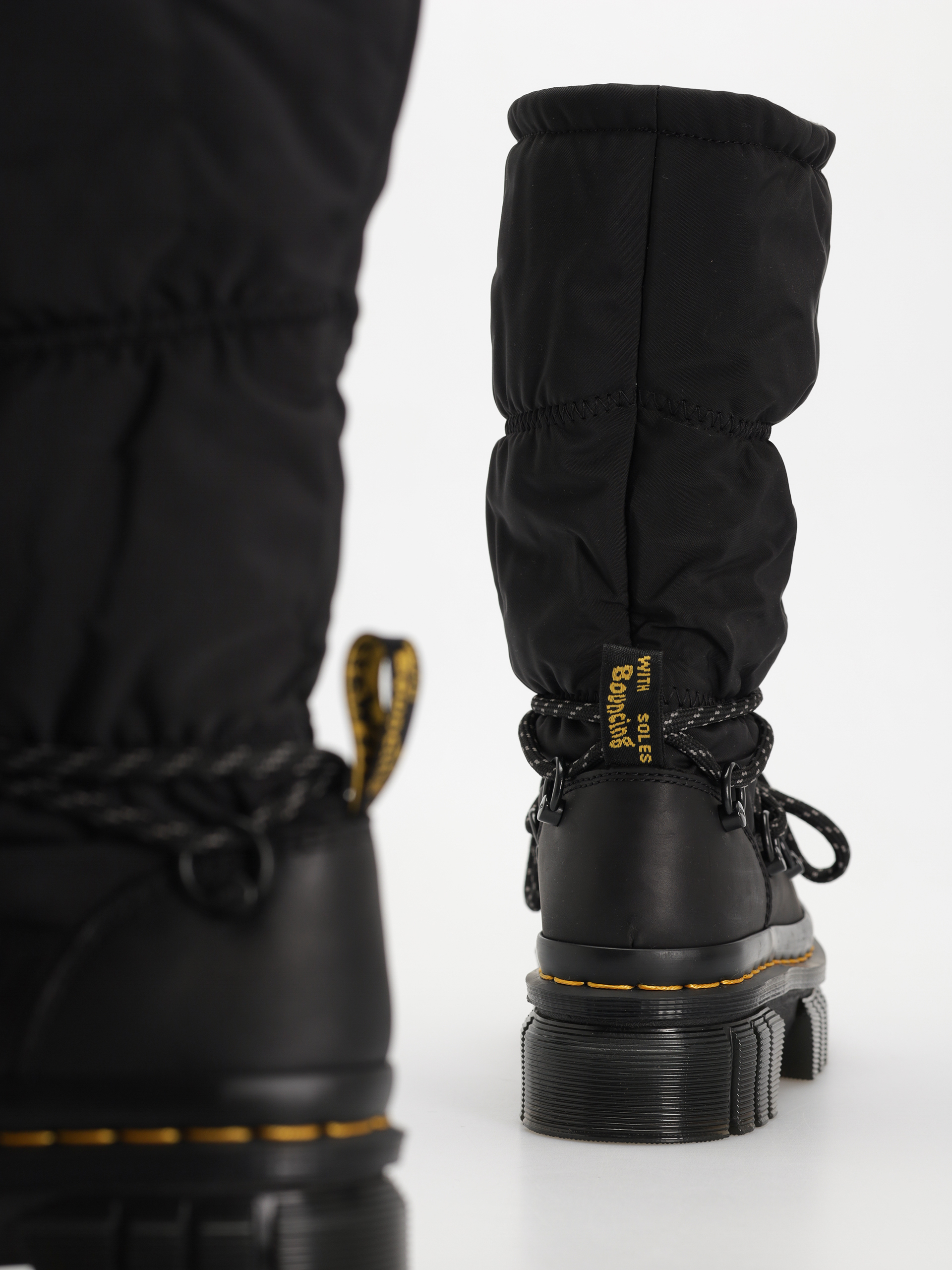 Boty Dr. Martens Audrick Padded Hi Wmn (black snowplow wp/soft poly)