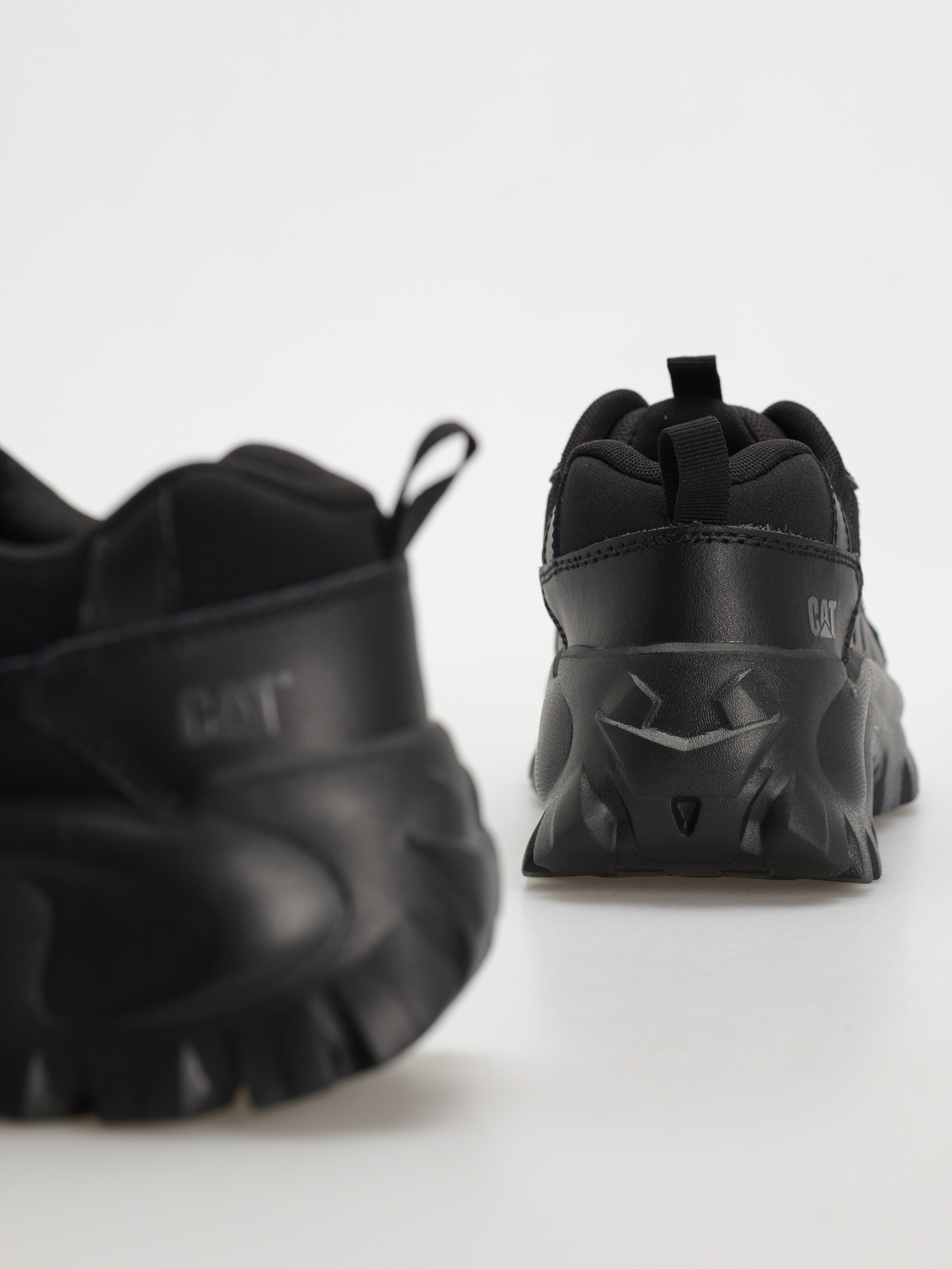 Boty Caterpillar Intruder Essential (black/black)