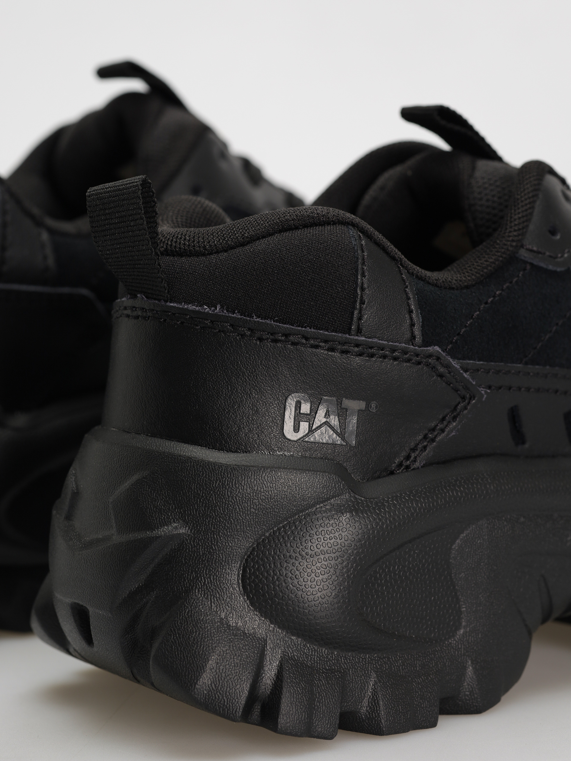 Boty Caterpillar Intruder Essential (black/black)