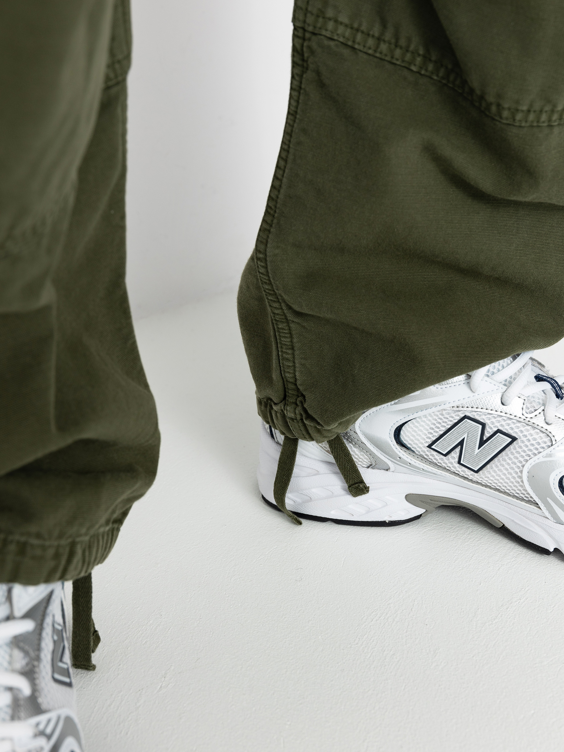 Kalhoty Carhartt WIP Cargo Bib Overall (tarragon)