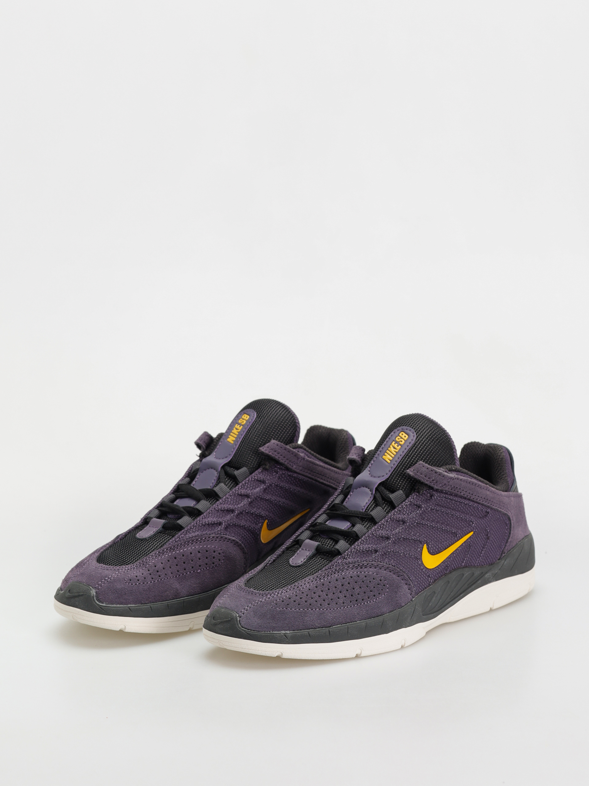 Boty Nike SB Vertebrae (dark raisin/university gold black)