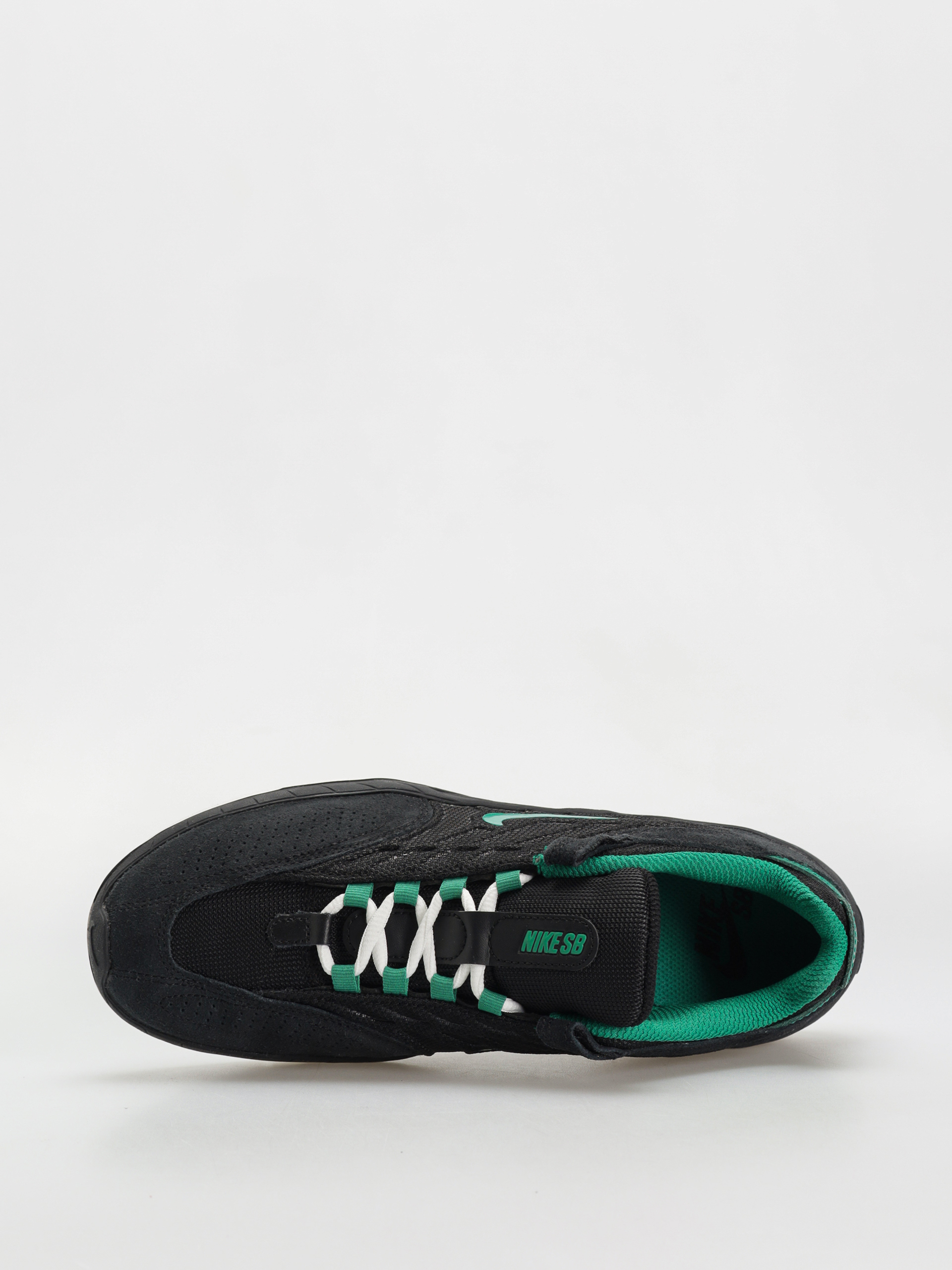 Boty Nike SB Vertebrae (black/malachite black summit white)