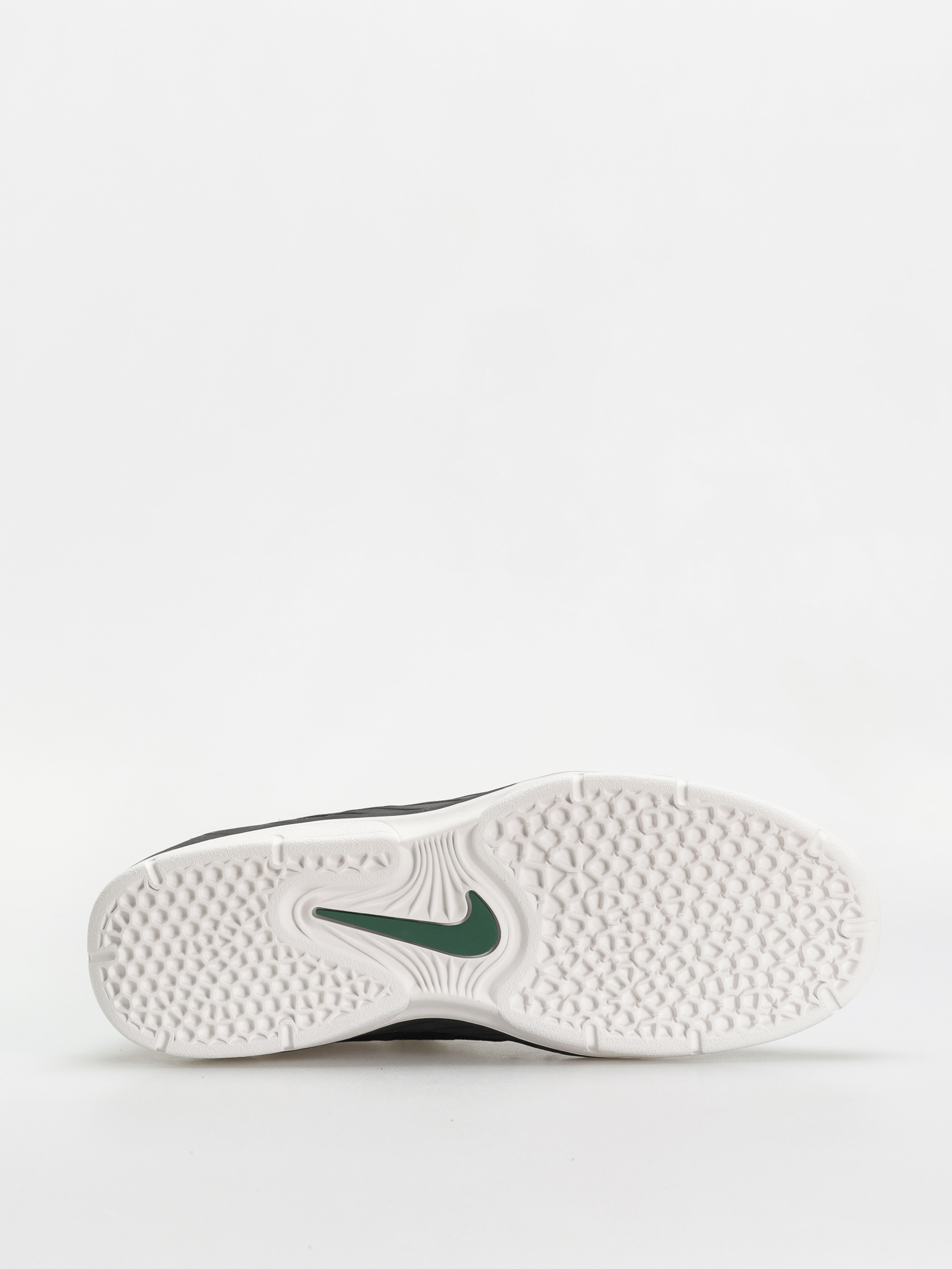 Boty Nike SB Vertebrae (black/malachite black summit white)