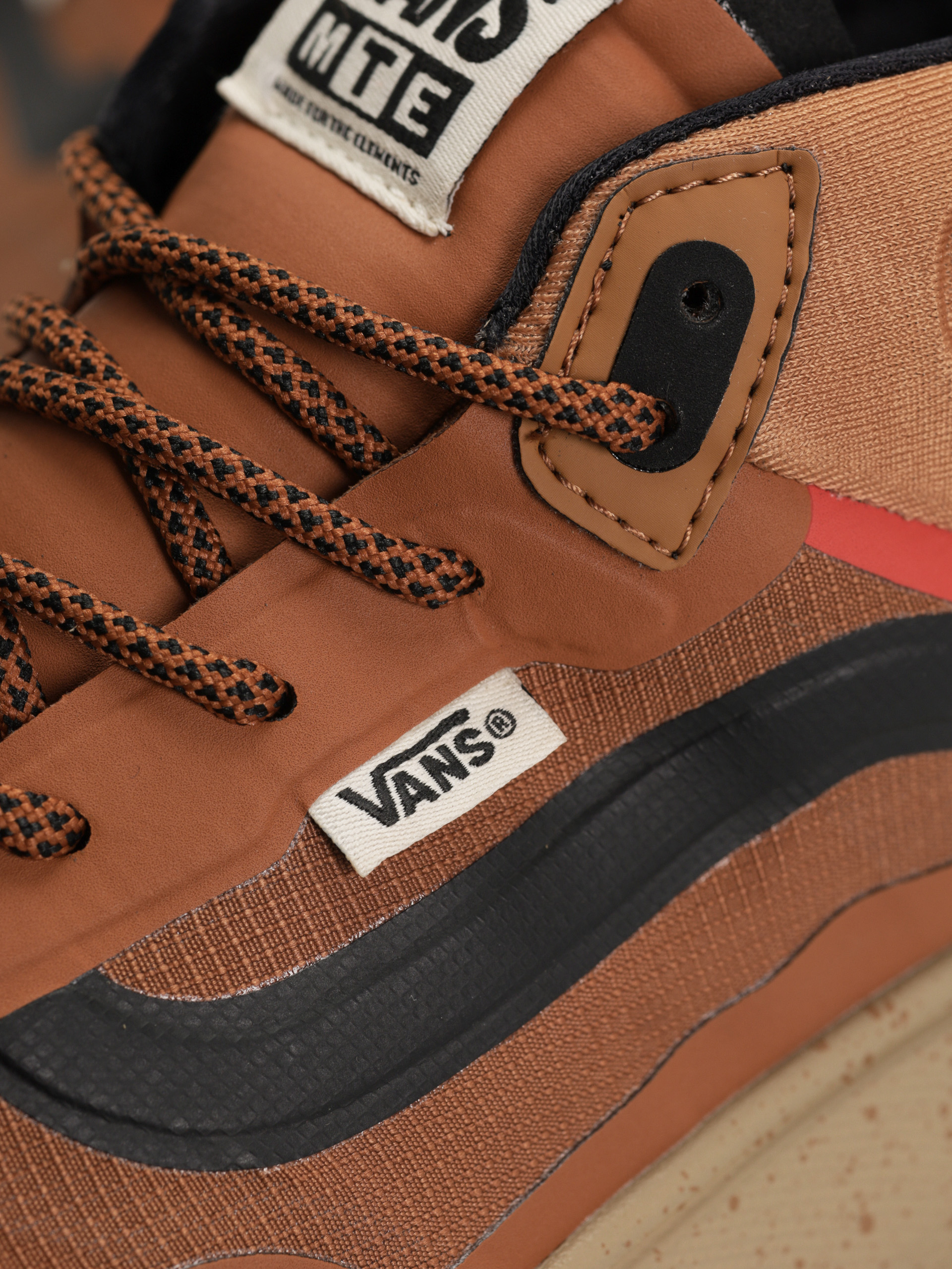 Boty Vans Crosspath Mid MTE (glazed ginger)