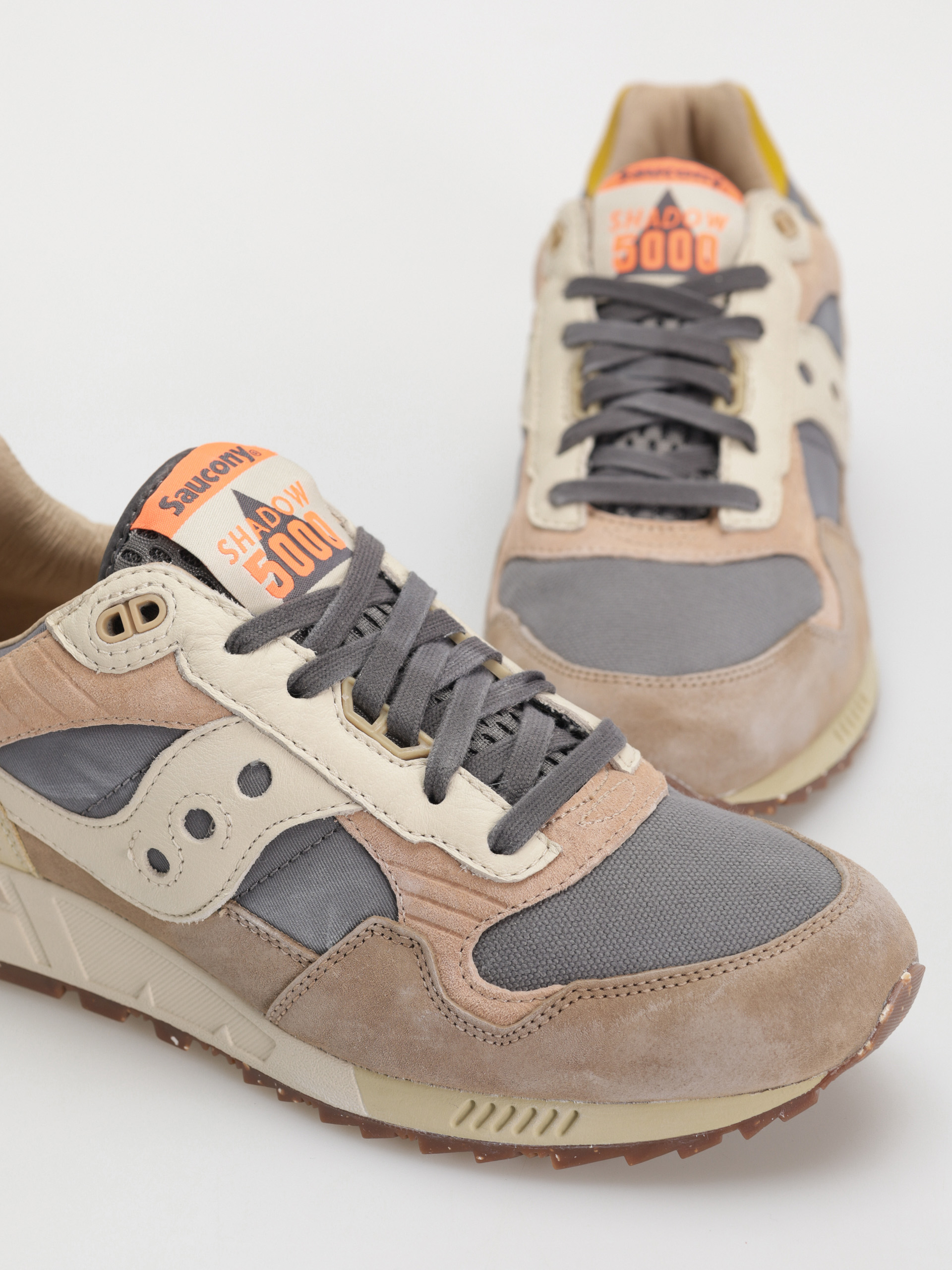 Boty Saucony Shadow 5000 (dark grey/sand)