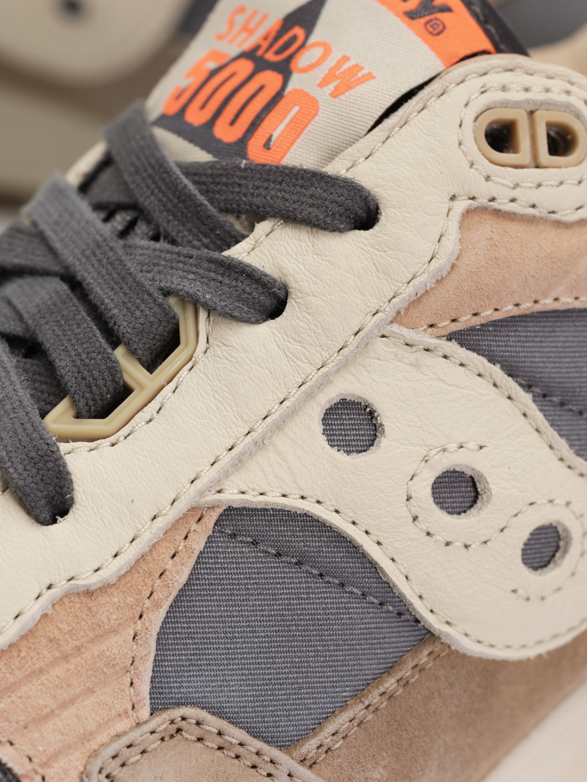 Boty Saucony Shadow 5000 (dark grey/sand)