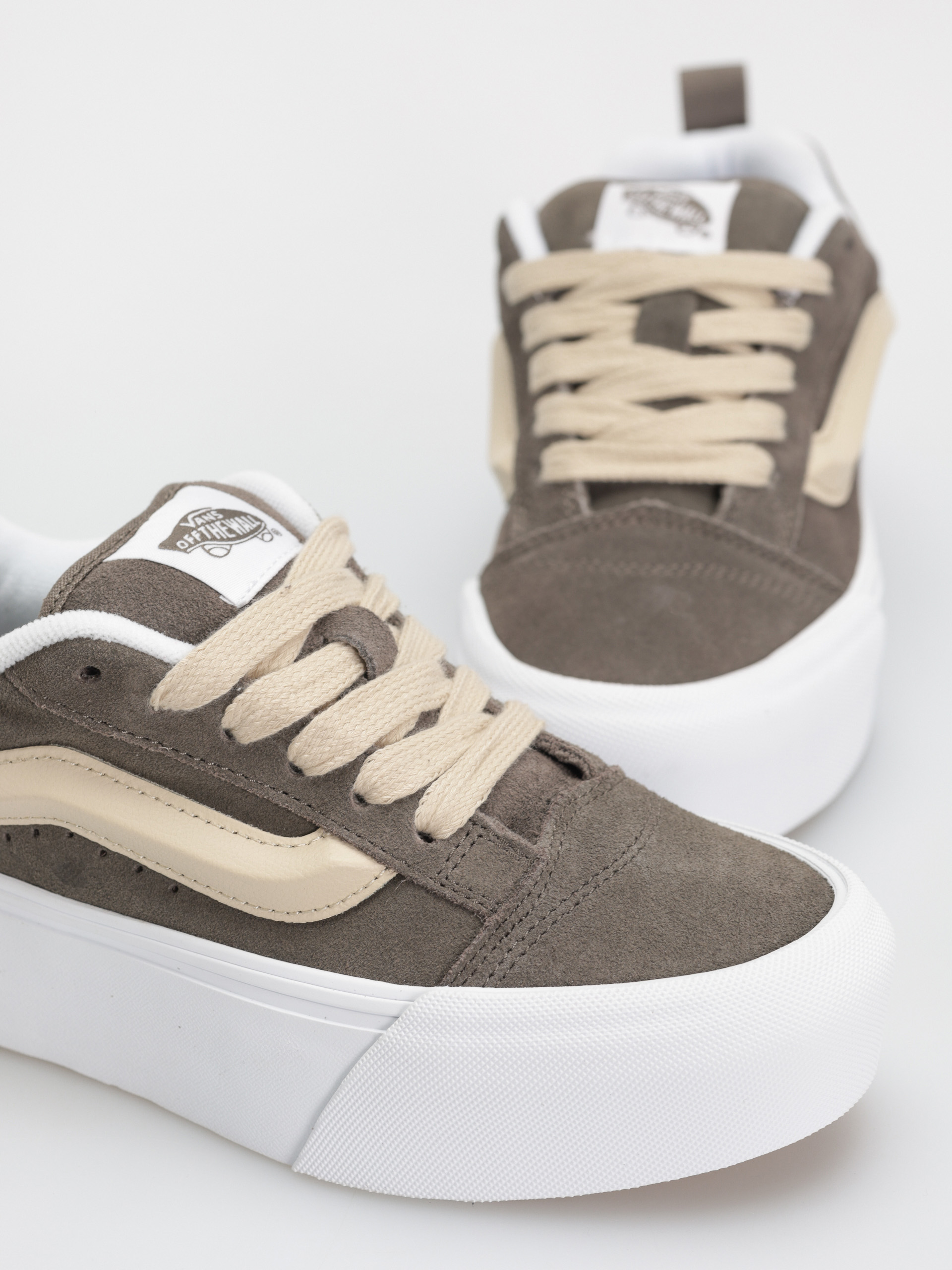 Boty Vans Knu Stack (suede bungee cord)