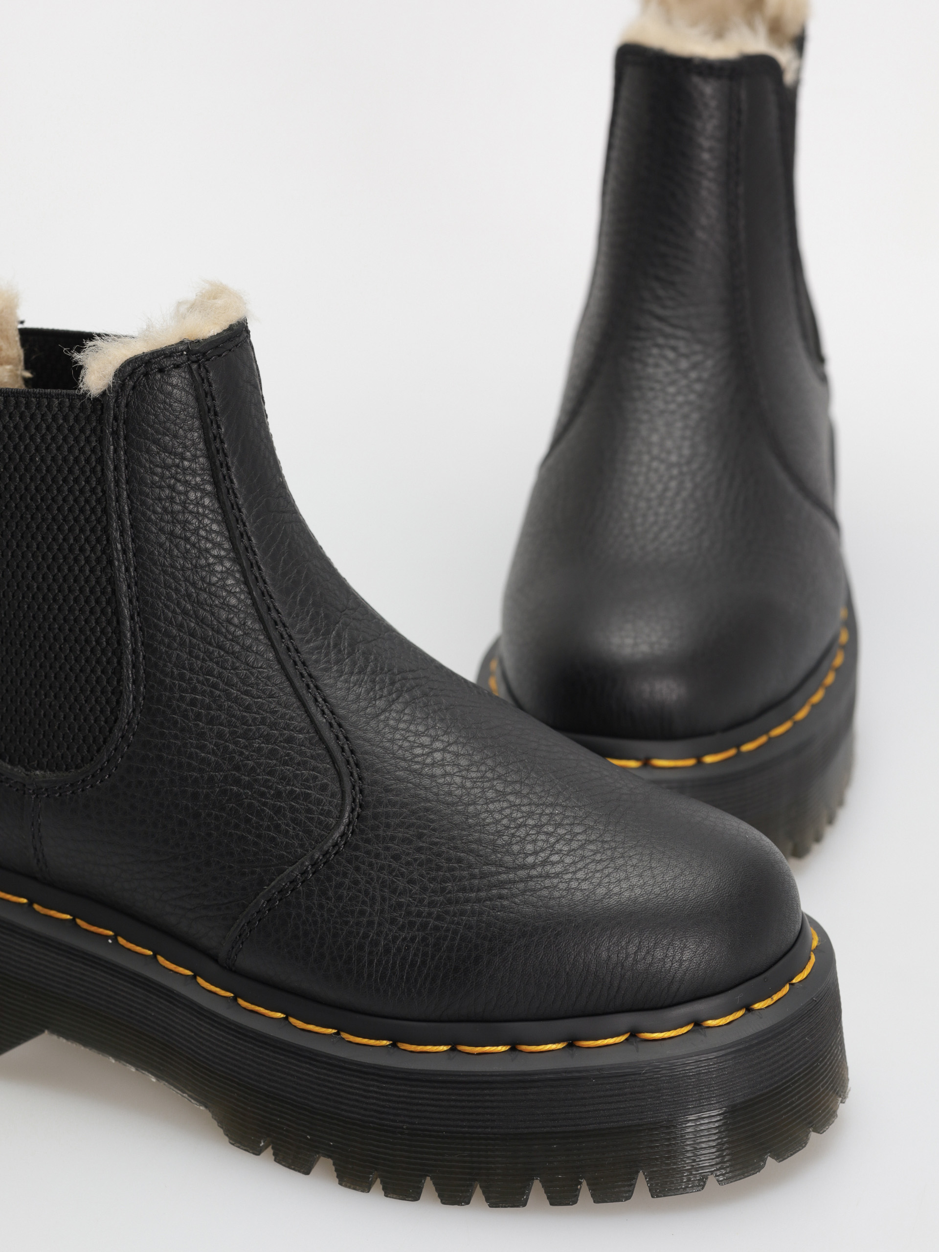 Boty Dr. Martens 2976 Quad Fur Lined Wmn (black pisa)