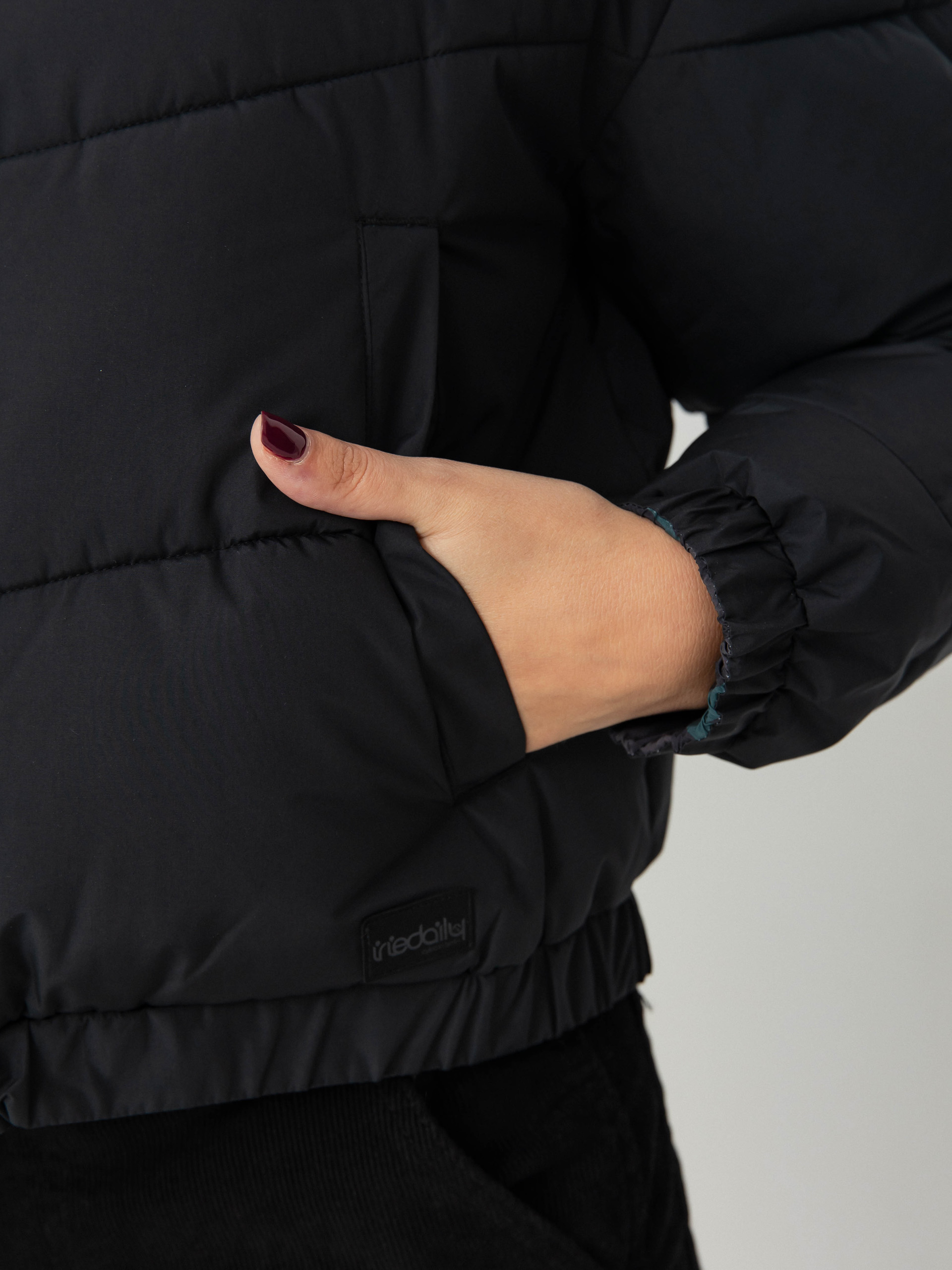 Bunda Iriedaily Paddy Short Wmn (black)