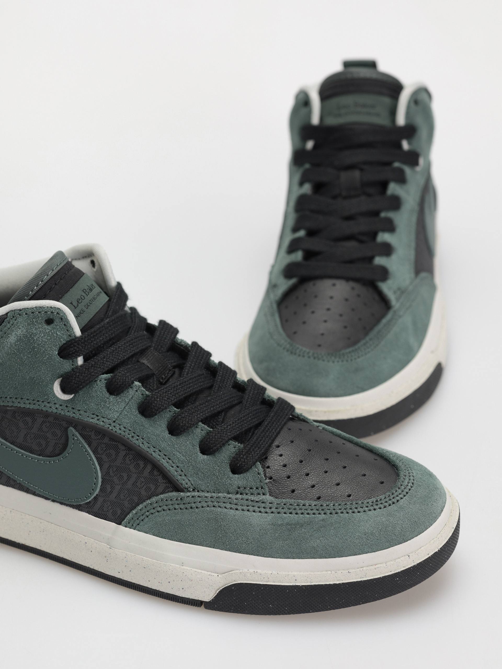 Boty Nike SB React Leo (vintage green/vintage green black)