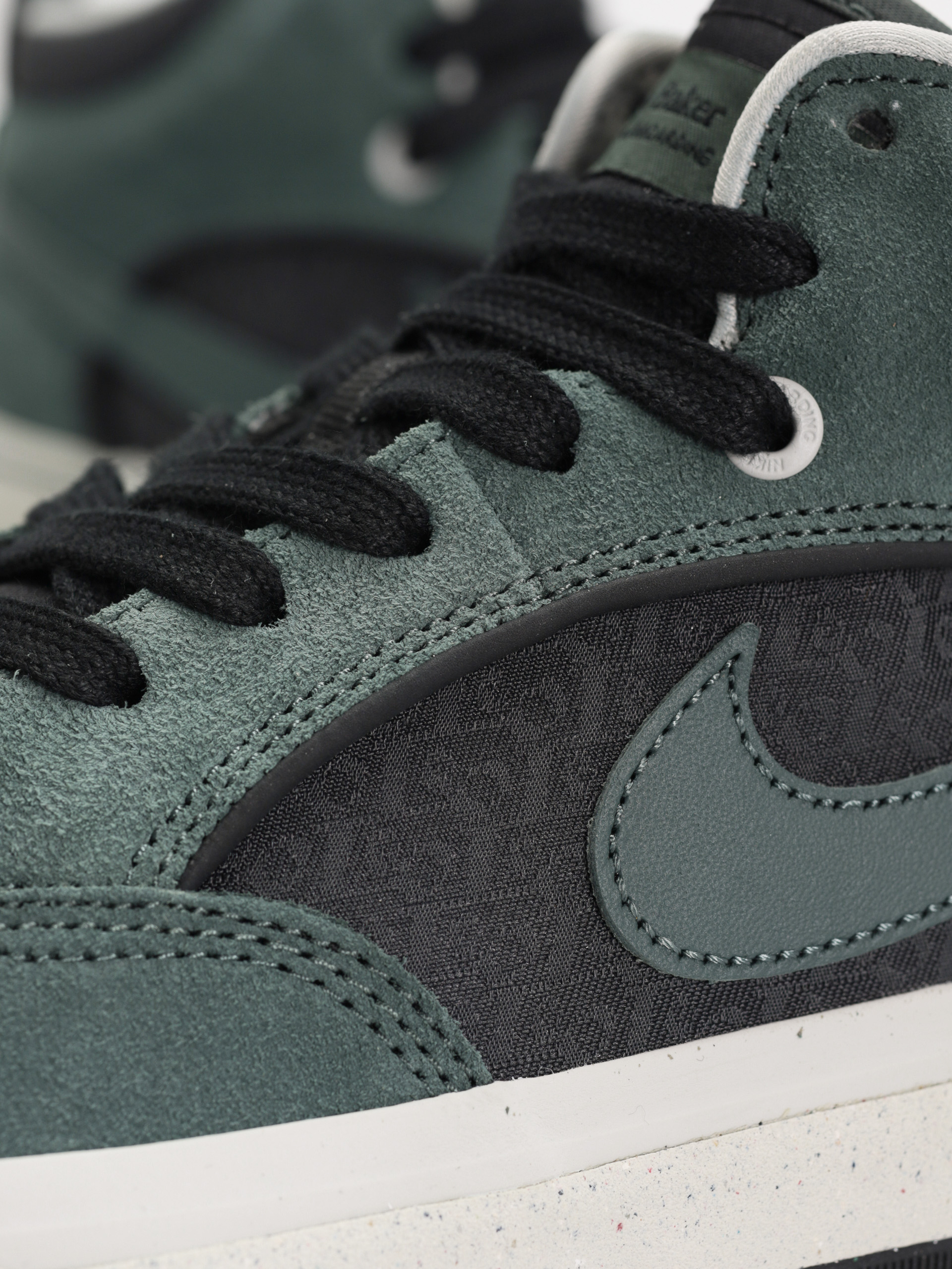 Boty Nike SB React Leo (vintage green/vintage green black)