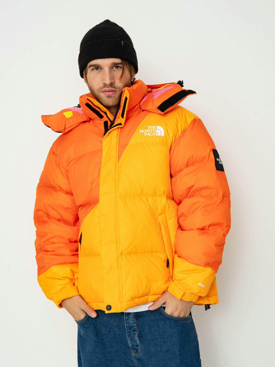 Bunda The North Face X Yinka Ilori Down Puffer (red orange/apricot glaz)