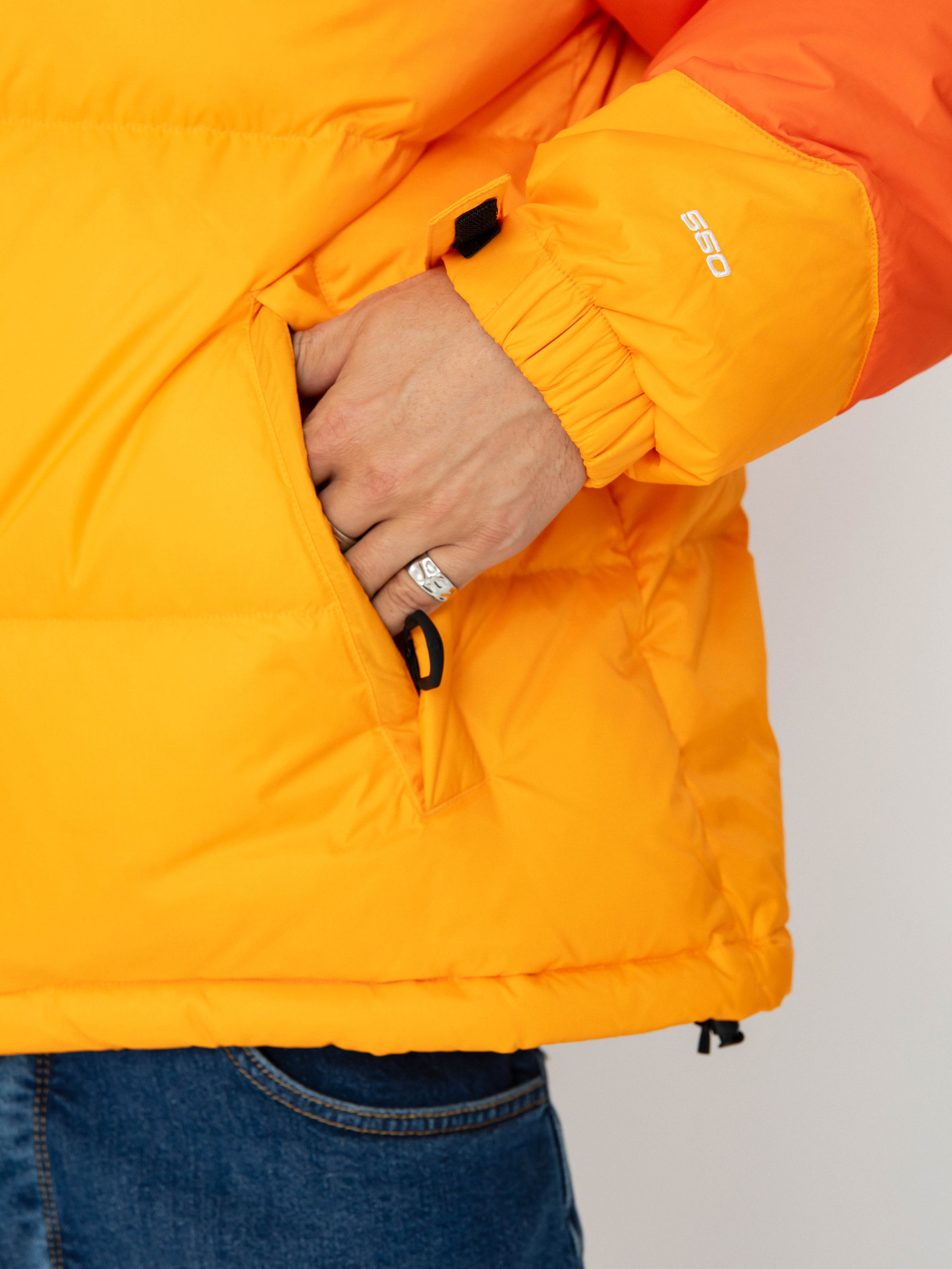 Bunda The North Face X Yinka Ilori Down Puffer (red orange/apricot glaz)