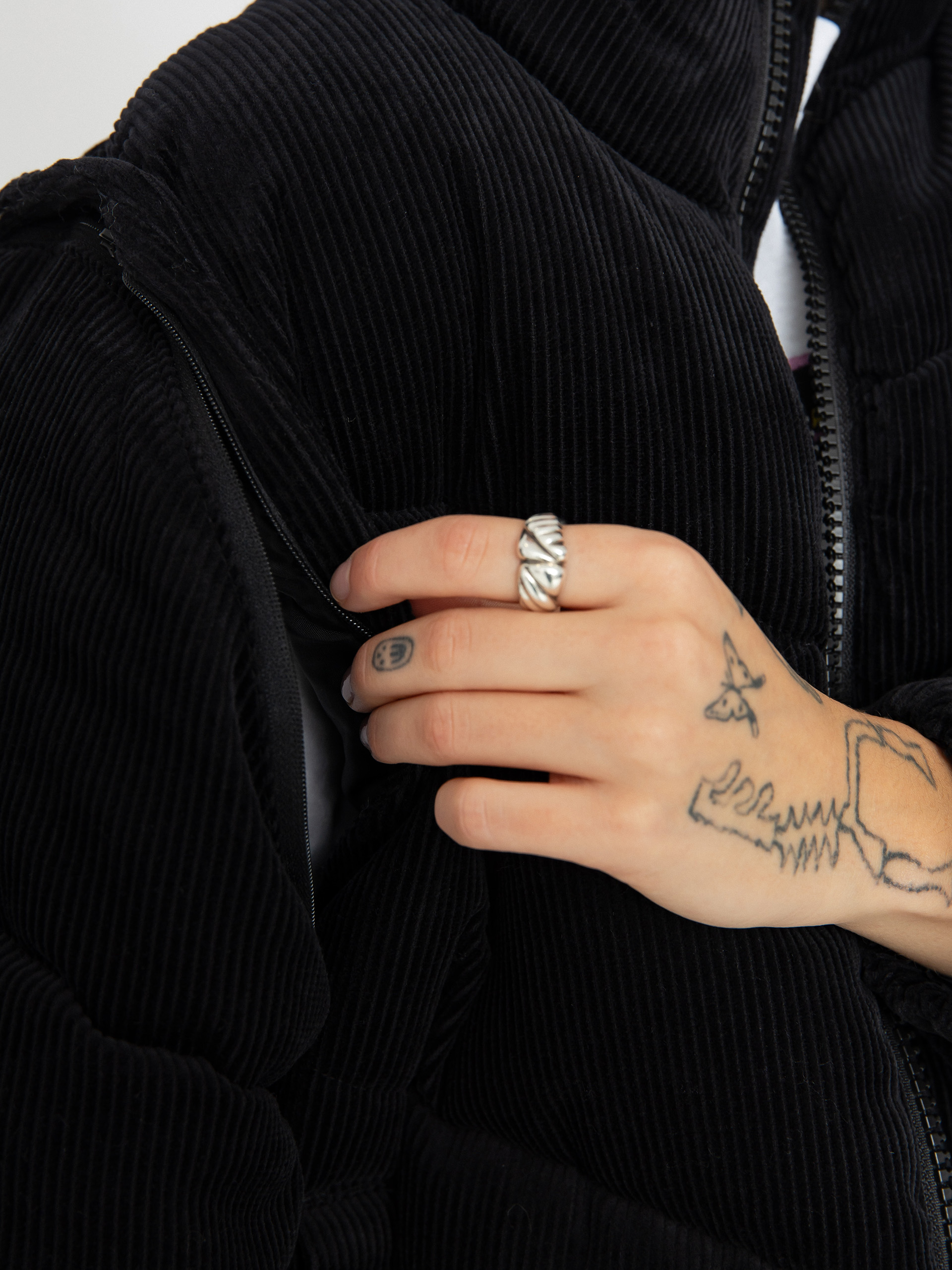 Bunda Volcom Cord'N Puff Wmn (black)