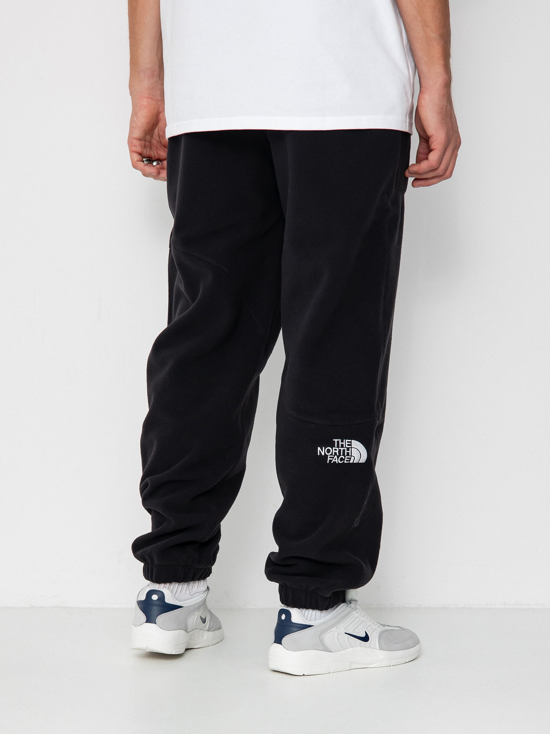 Kalhoty The North Face X Yinka Ilori Fleece (tnf black)
