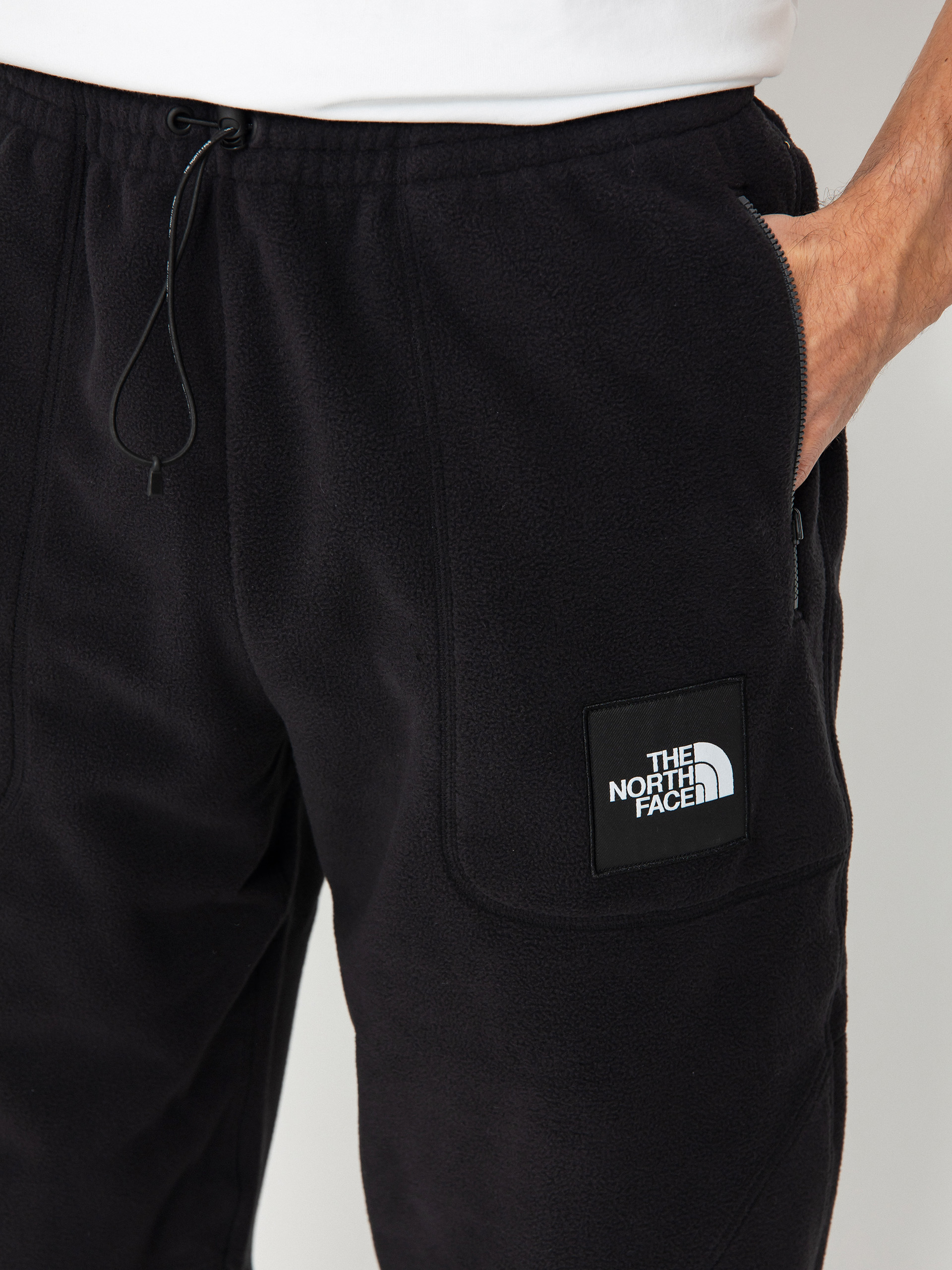 Kalhoty The North Face X Yinka Ilori Fleece (tnf black)