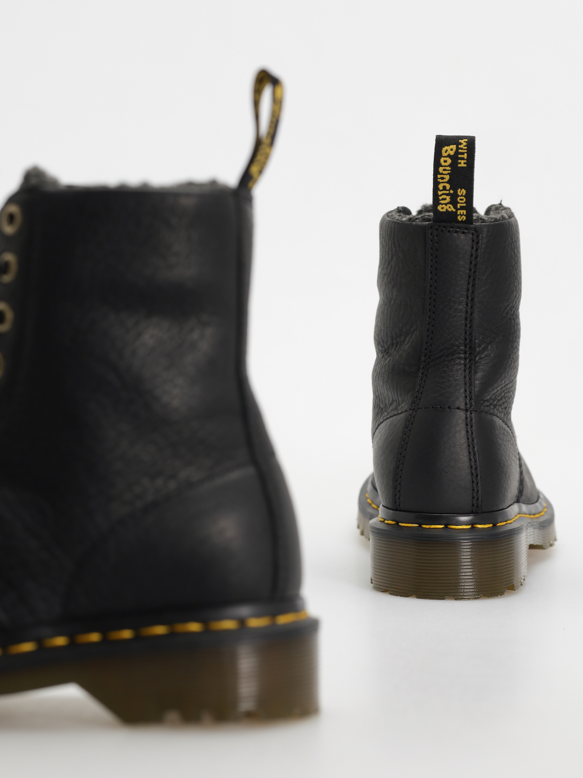 Boty Dr. Martens 1460 WL Wmn (black grizzly)