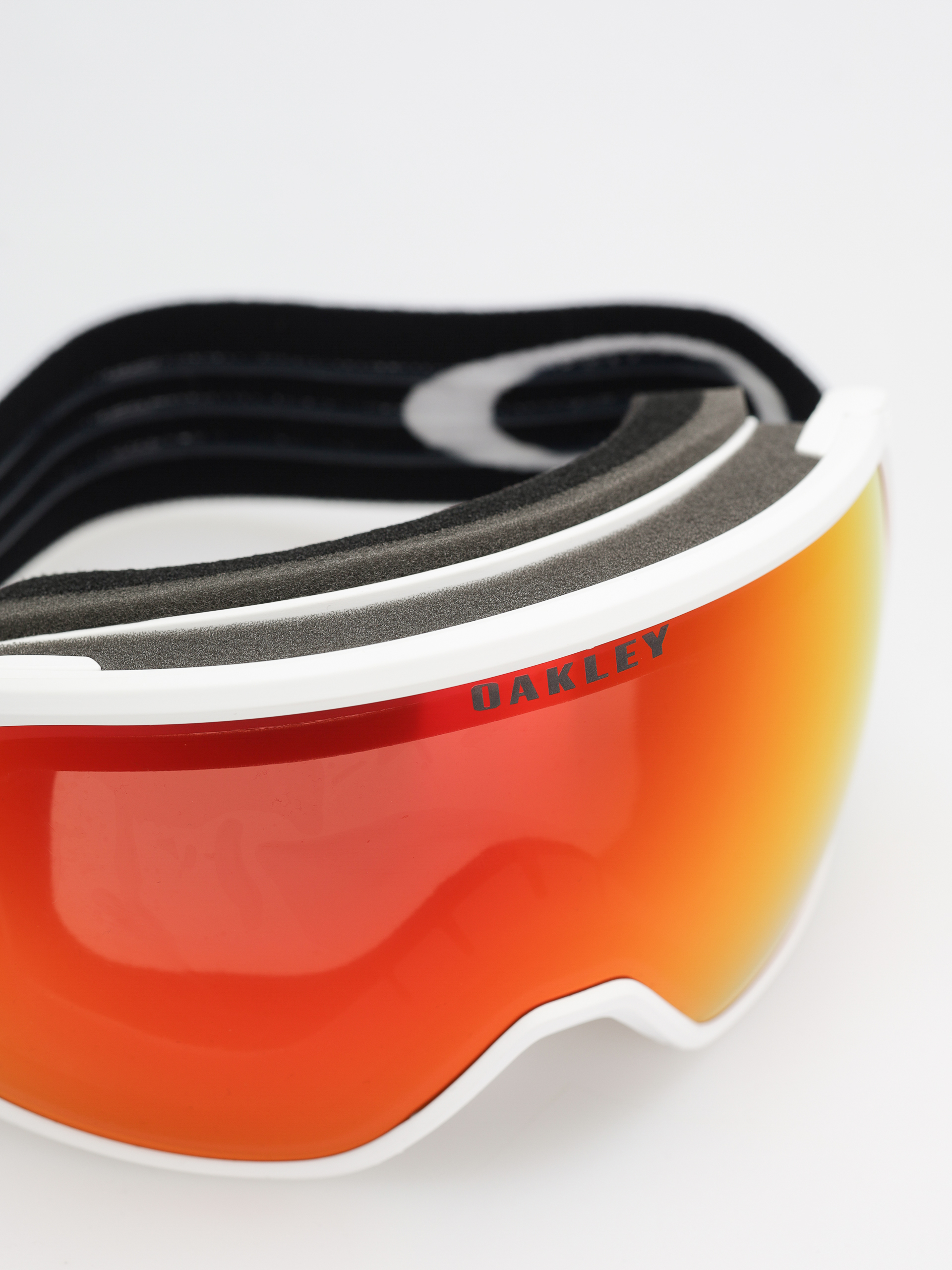 Brýle na snowboard Oakley Flight Tracker S JR (matte white/prizm snow torch iridium)