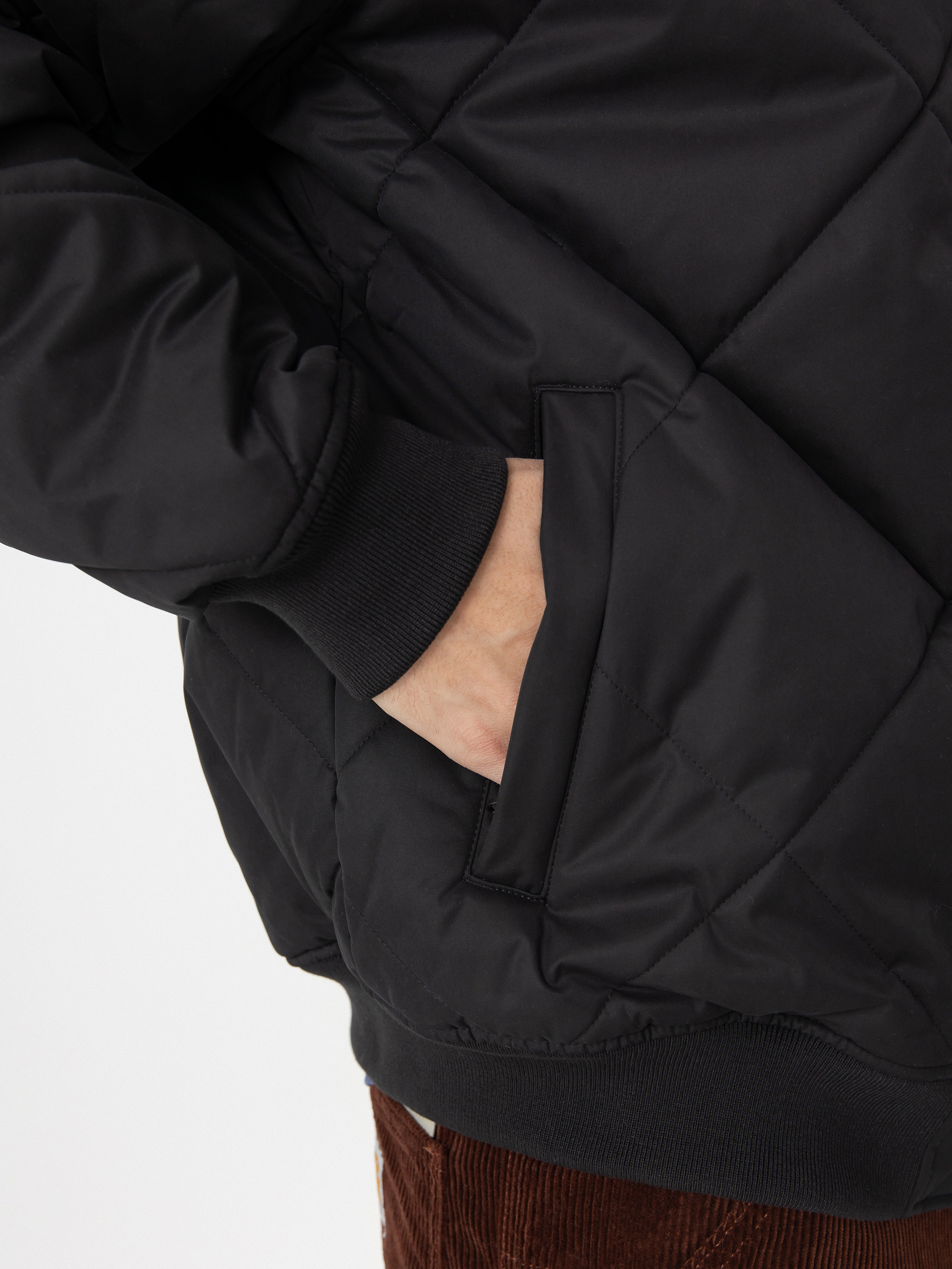 Bunda Vans Hathaway Bomber (black)