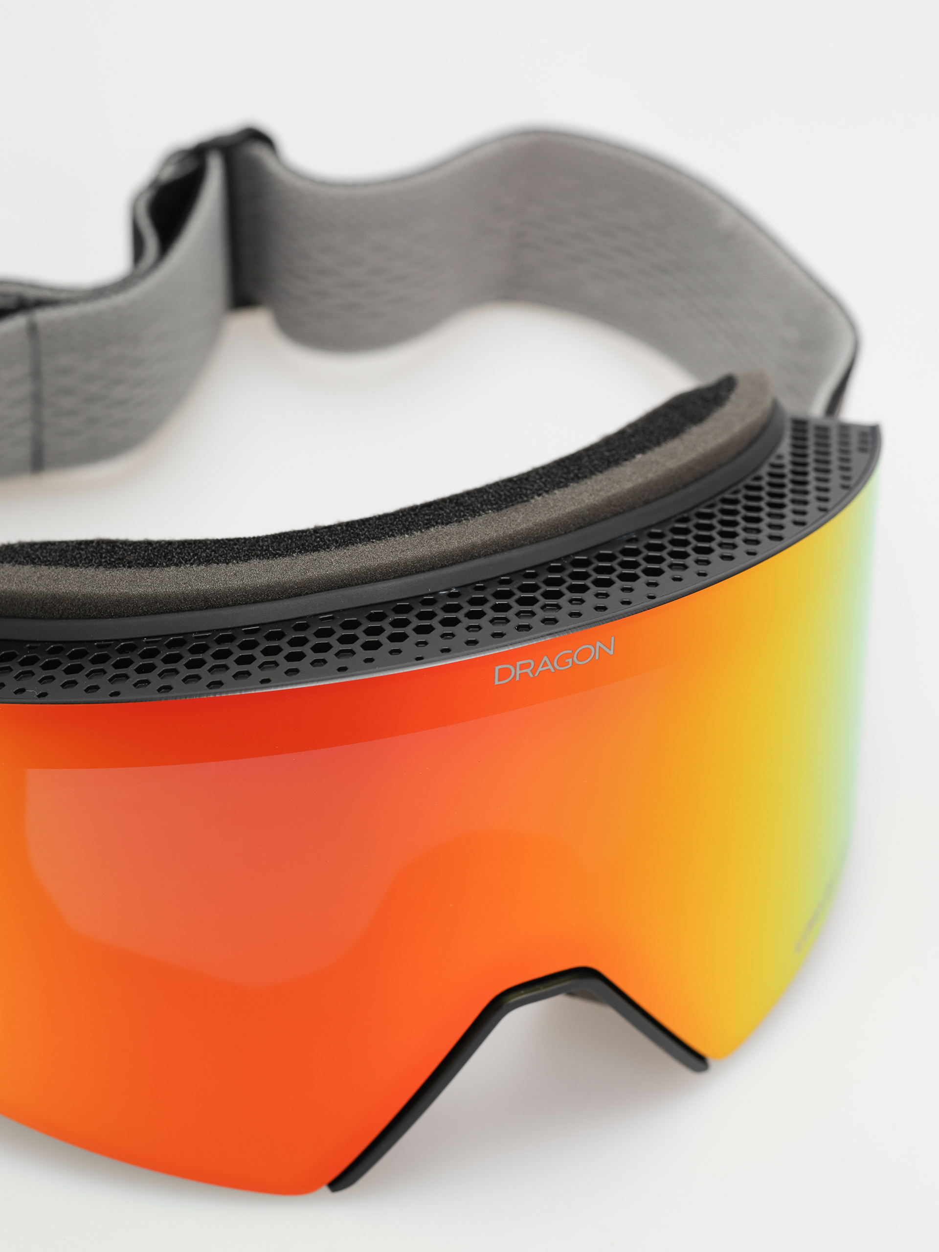 Brýle na snowboard Dragon RVX MAG OTG (nouveaublack/lumalens red ion+lumalens light rose)