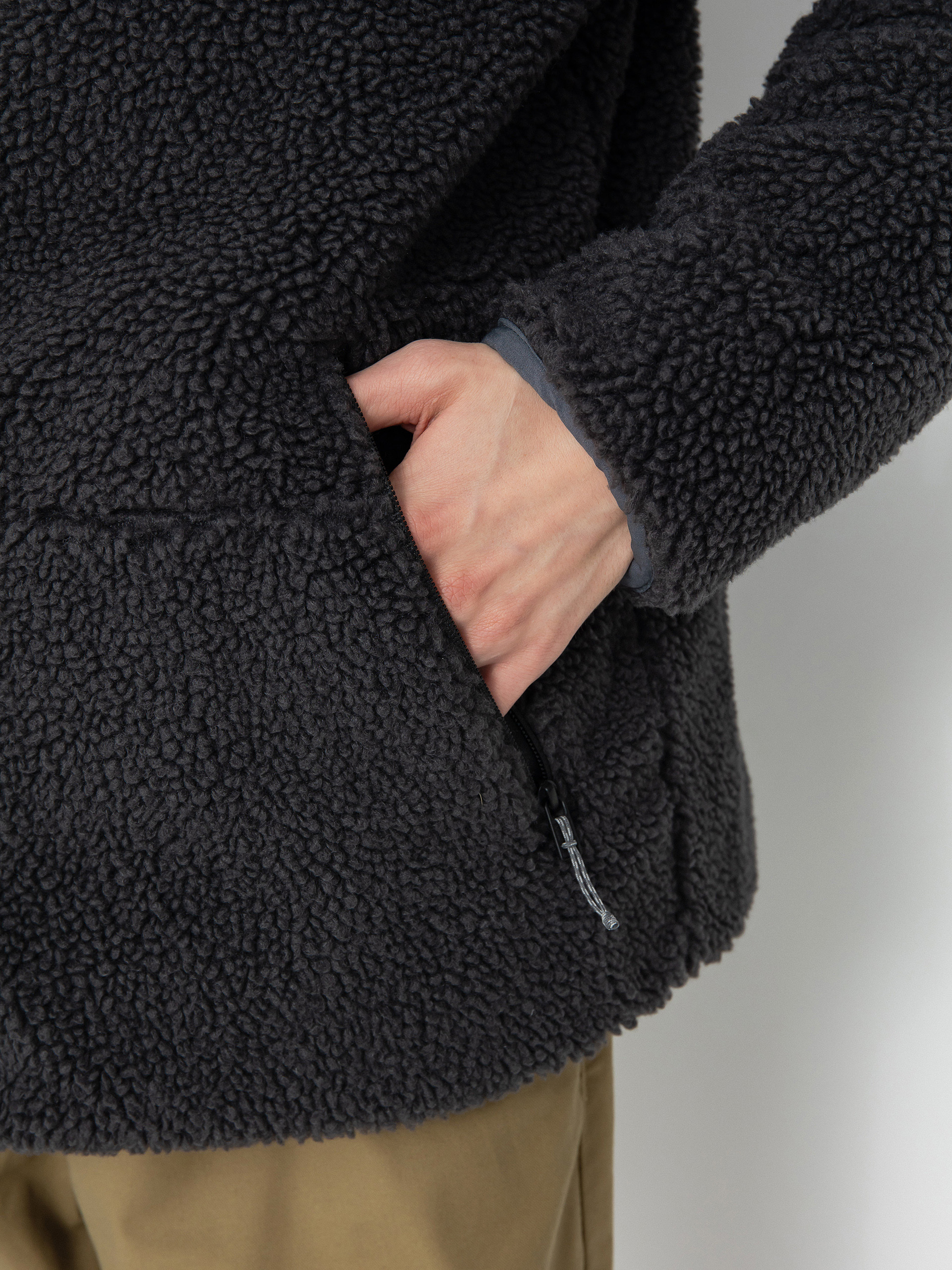 Bunda Patagonia Reversible Silent Down (forge grey)