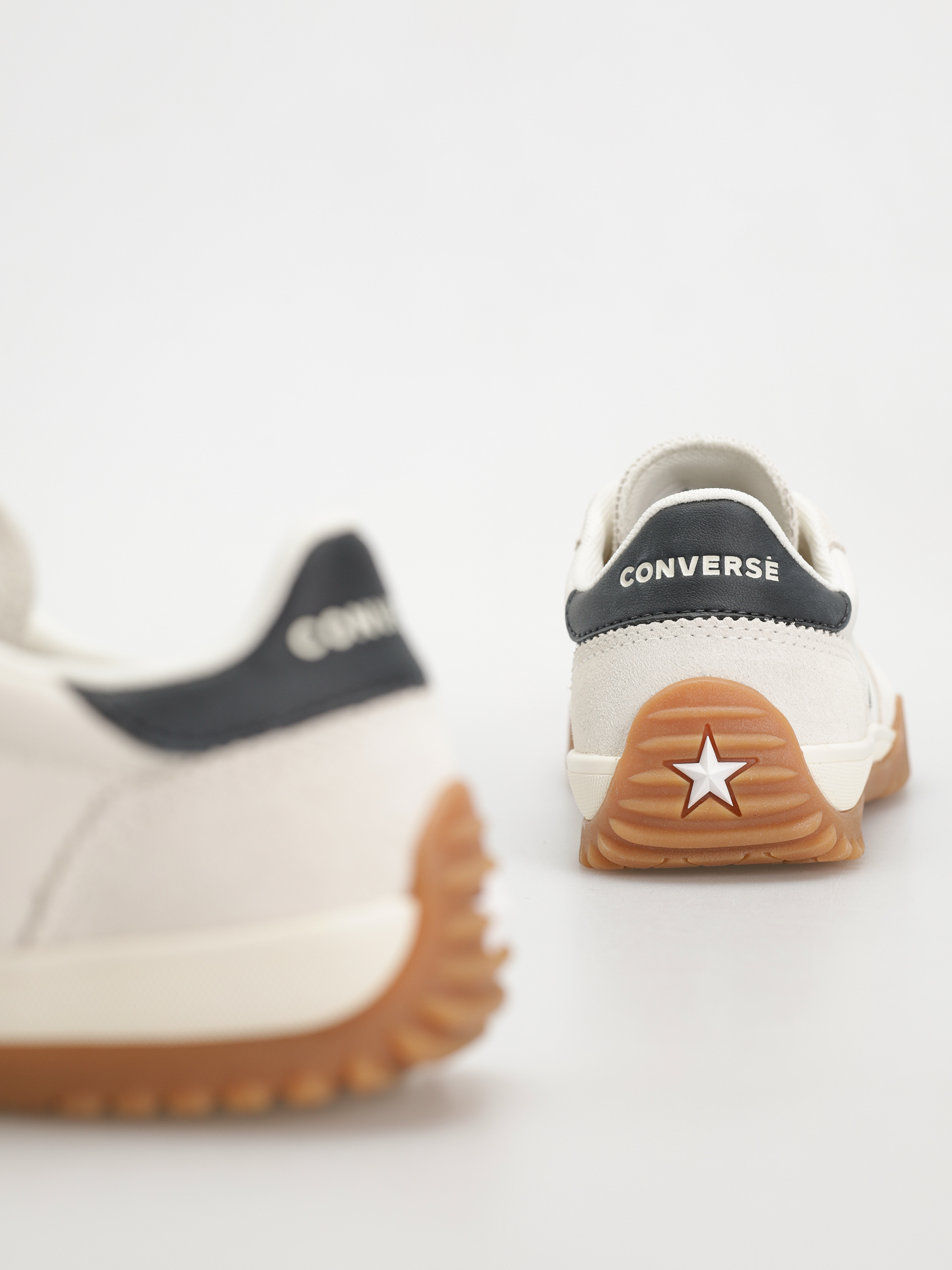 Boty Converse Run Star Trainer (egret/black/honey)