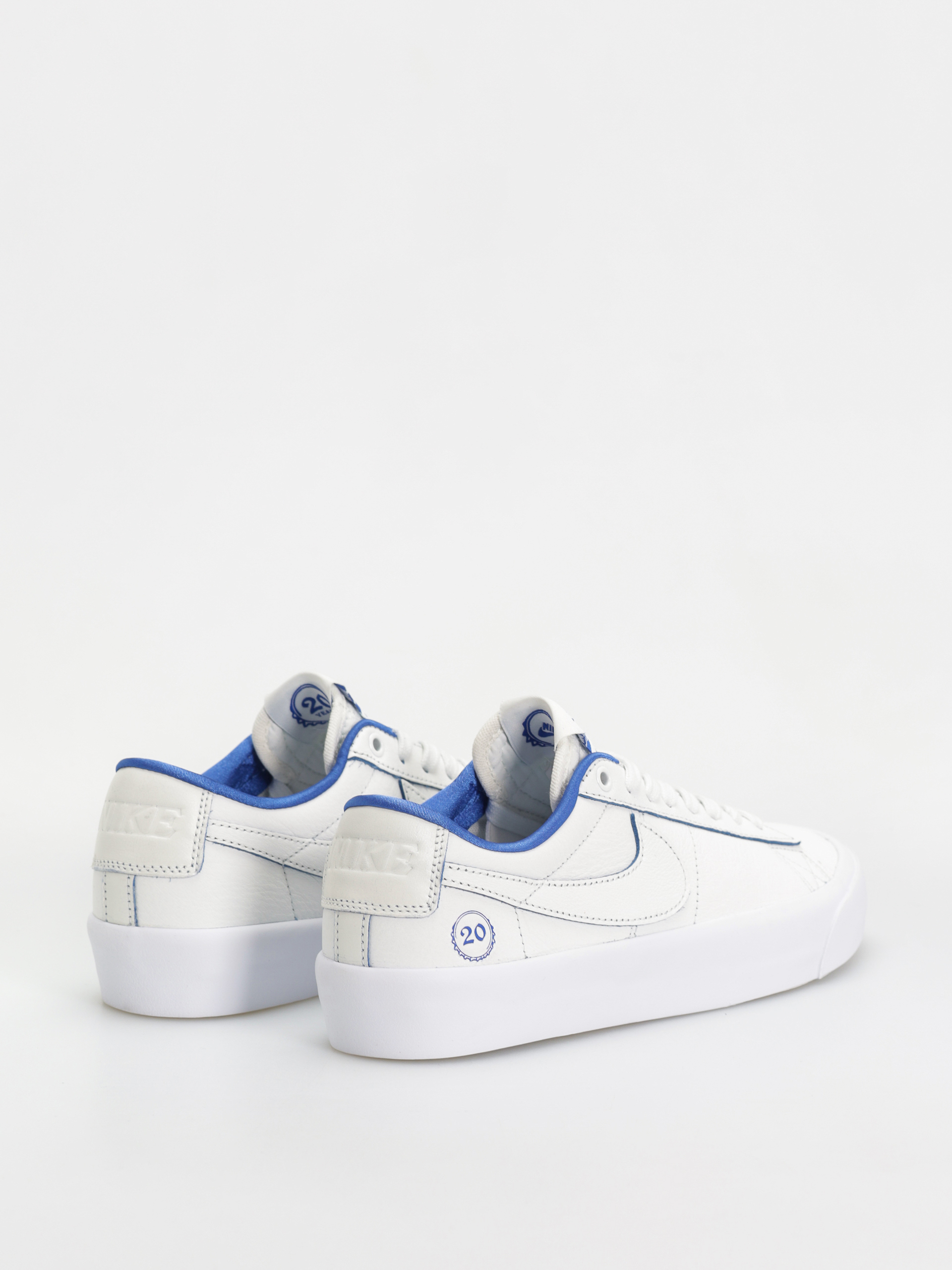 Boty Nike SB Blazer Low Pro Gt Prm (summit white/game royal summit white)