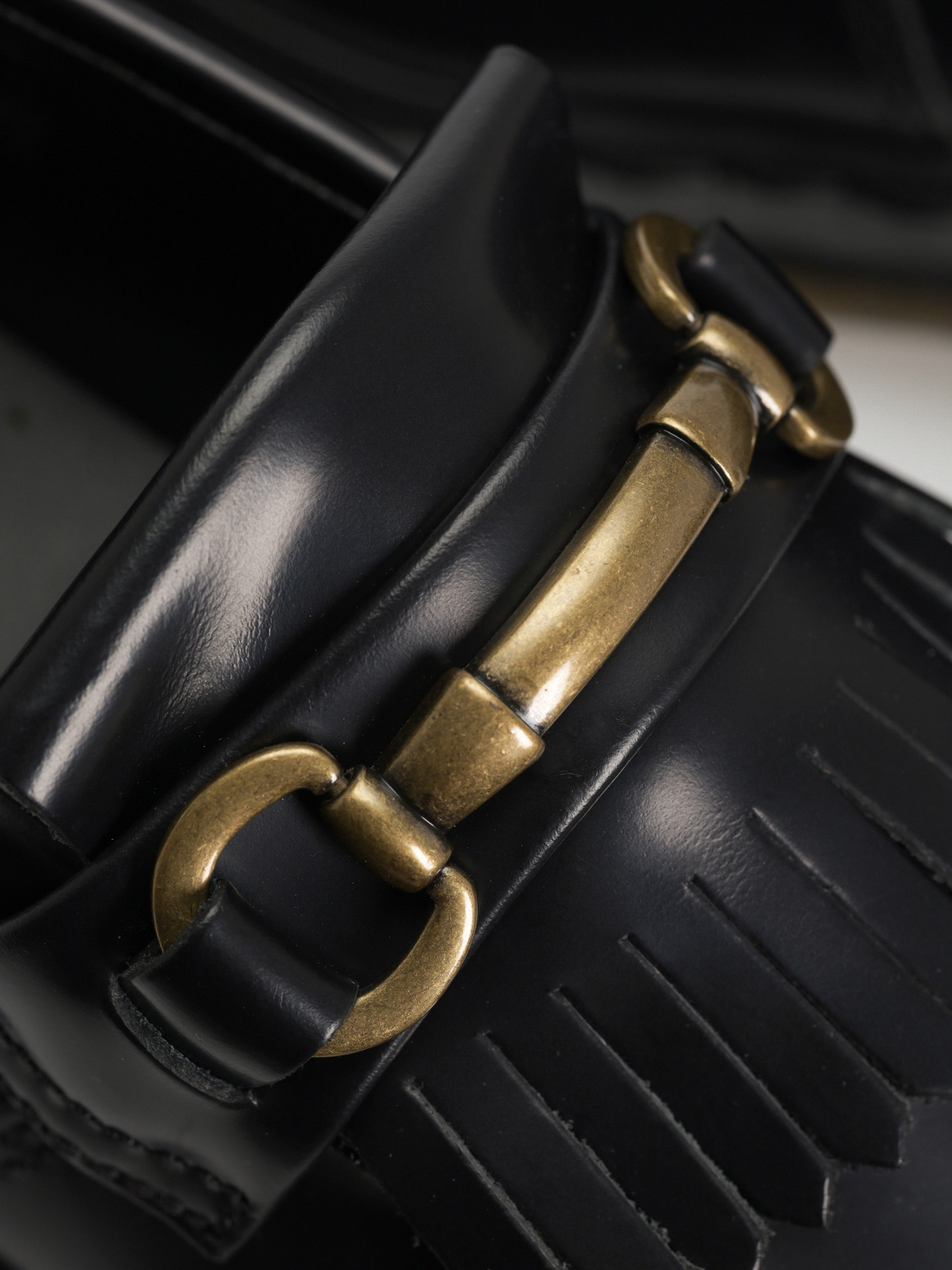 Boty Dr. Martens Adrian Snaffle Wmn (black polished smooth)