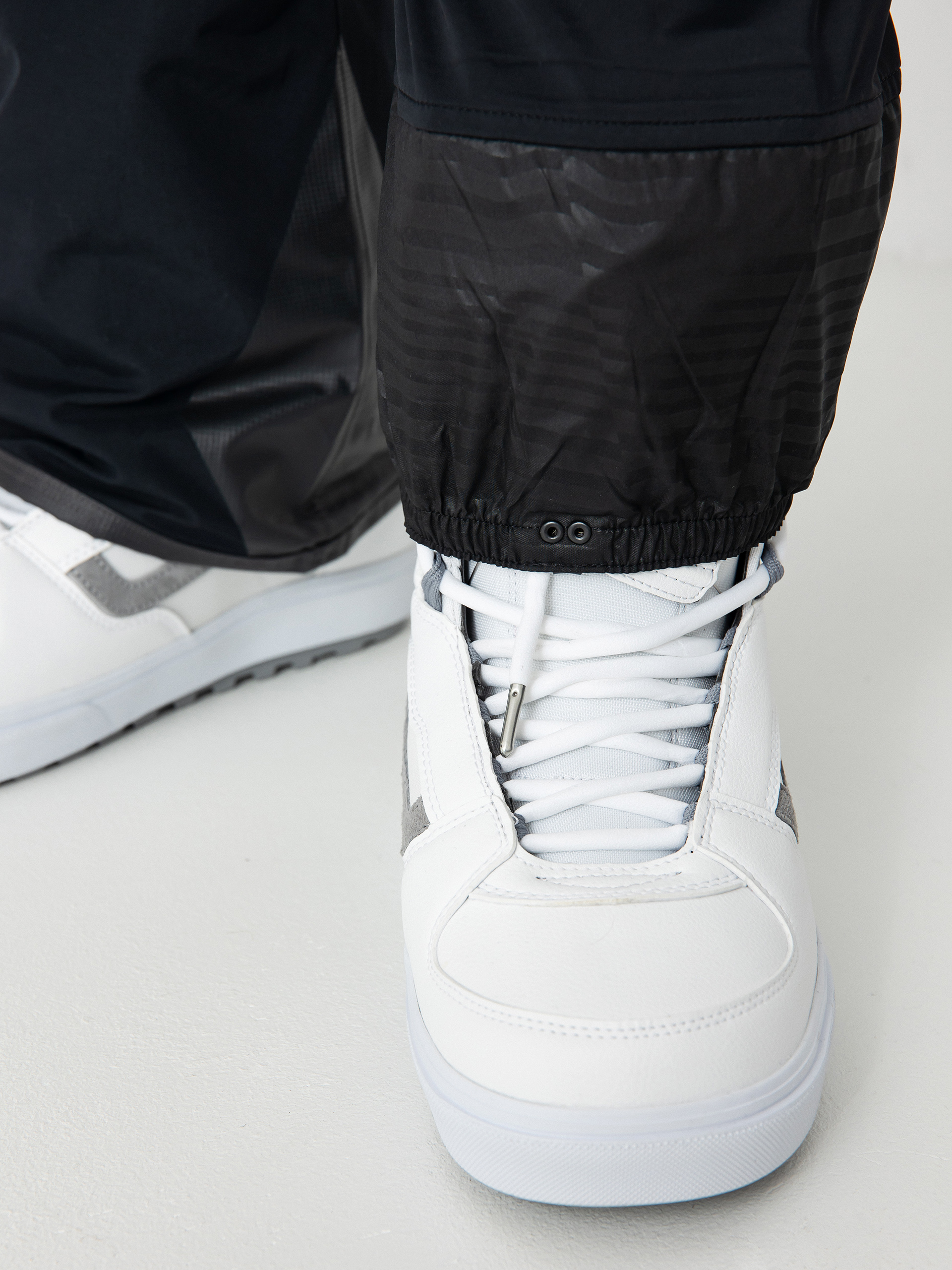 Pánské Snowboardové kalhoty  Volcom Rain Gore Tex Bib Overall (black)