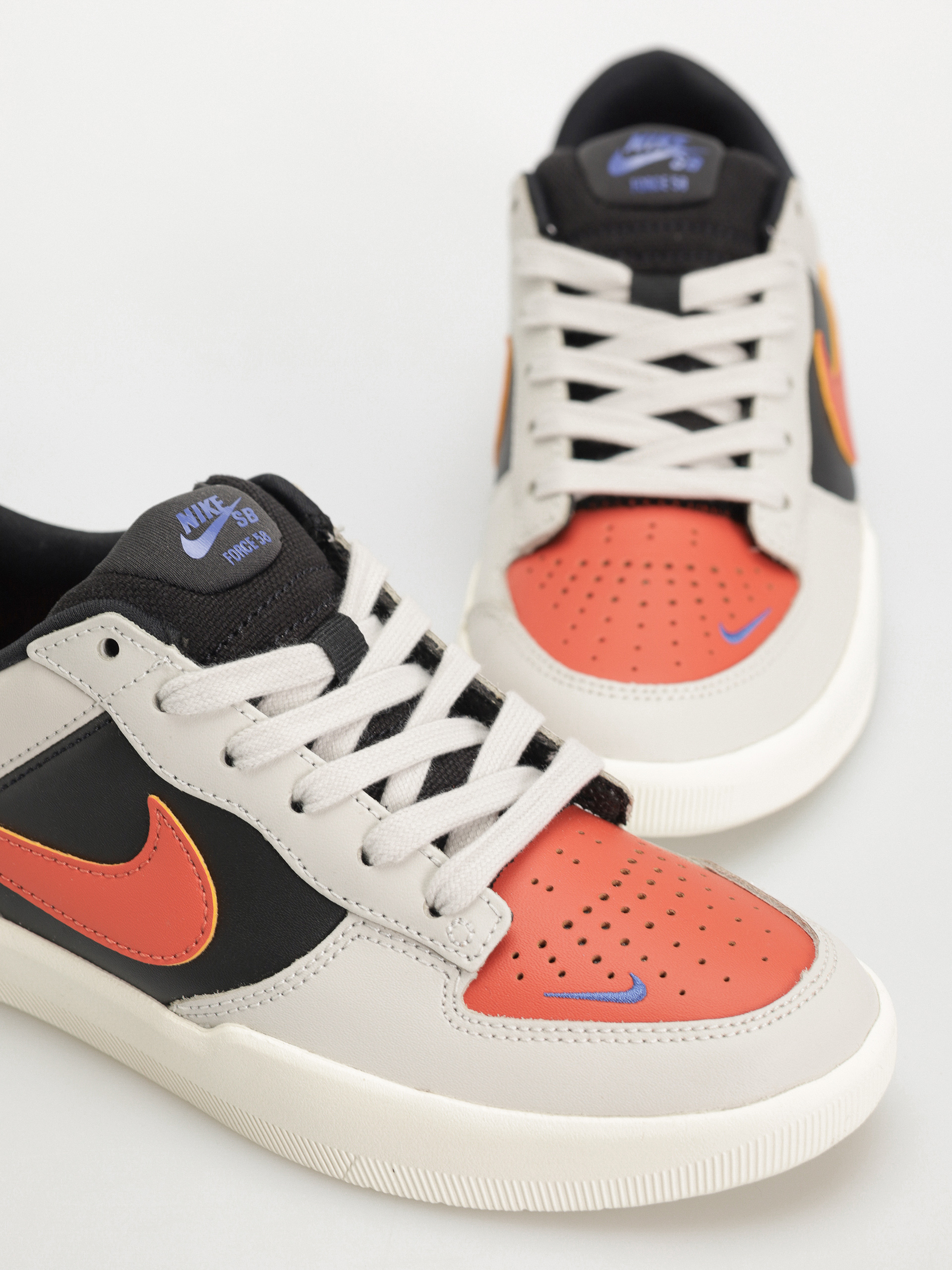 Boty Nike SB Force 58 Premium (light bone/cosmic clay black)