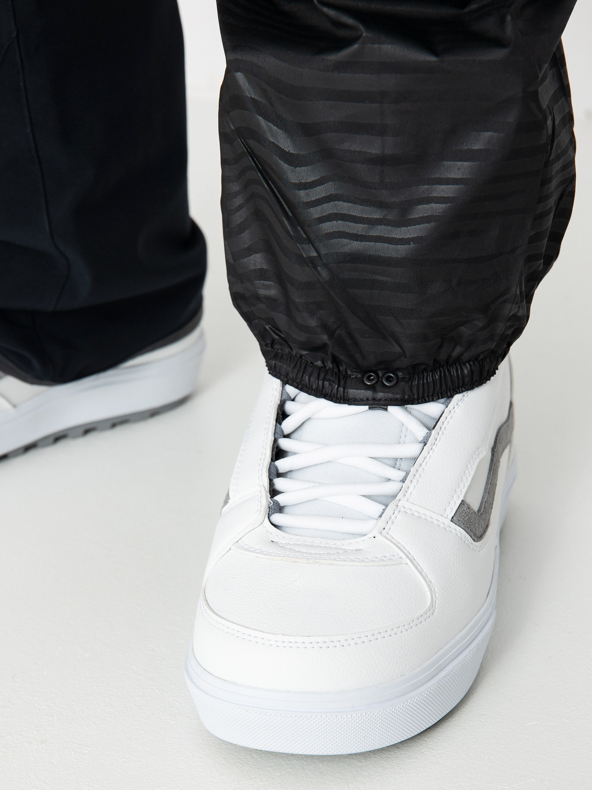 Pánské Snowboardové kalhoty  Volcom Roan Bib Overall (black)