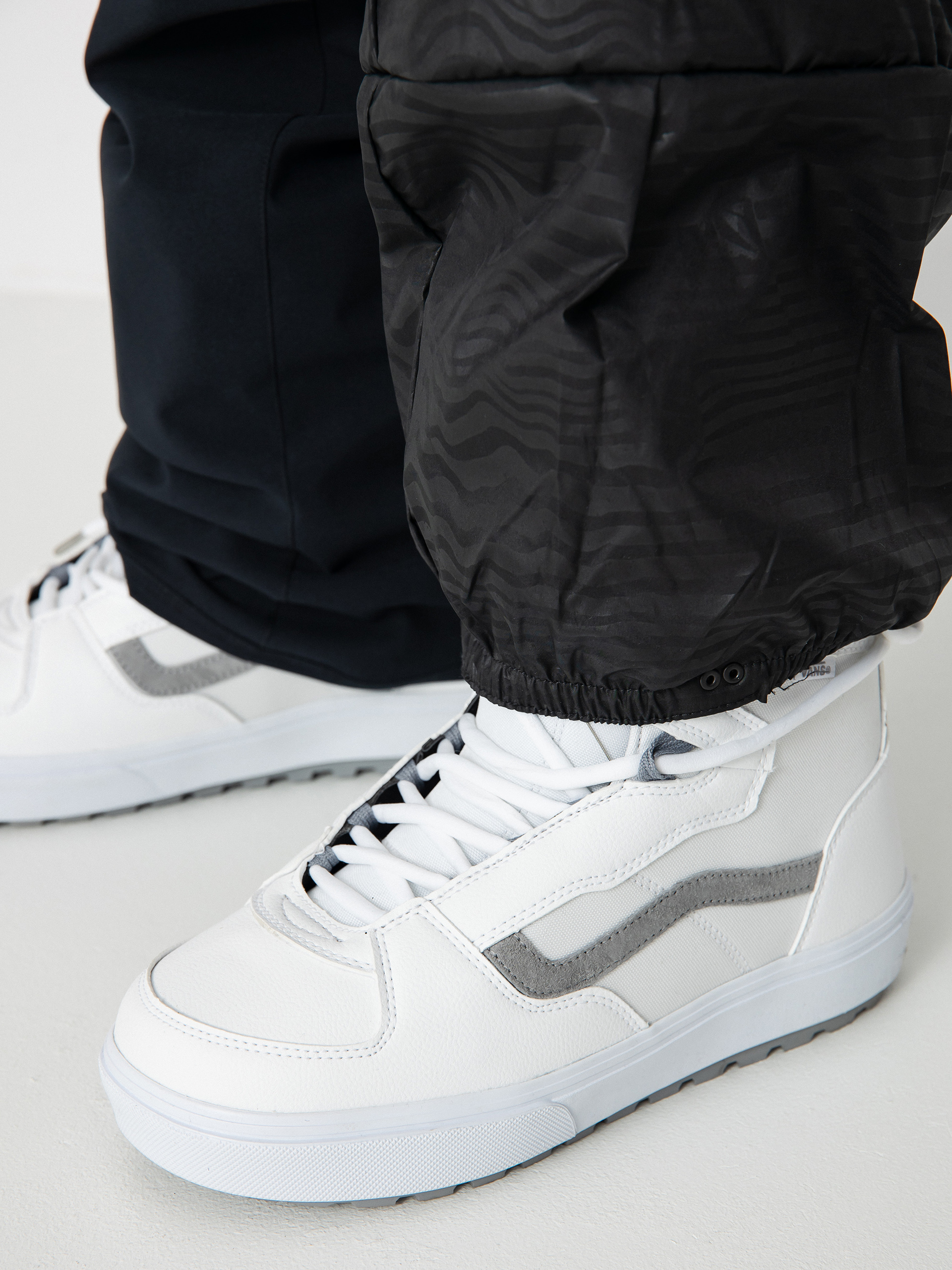 Pánské Snowboardové kalhoty  Volcom Freakin Snow Chino (black)