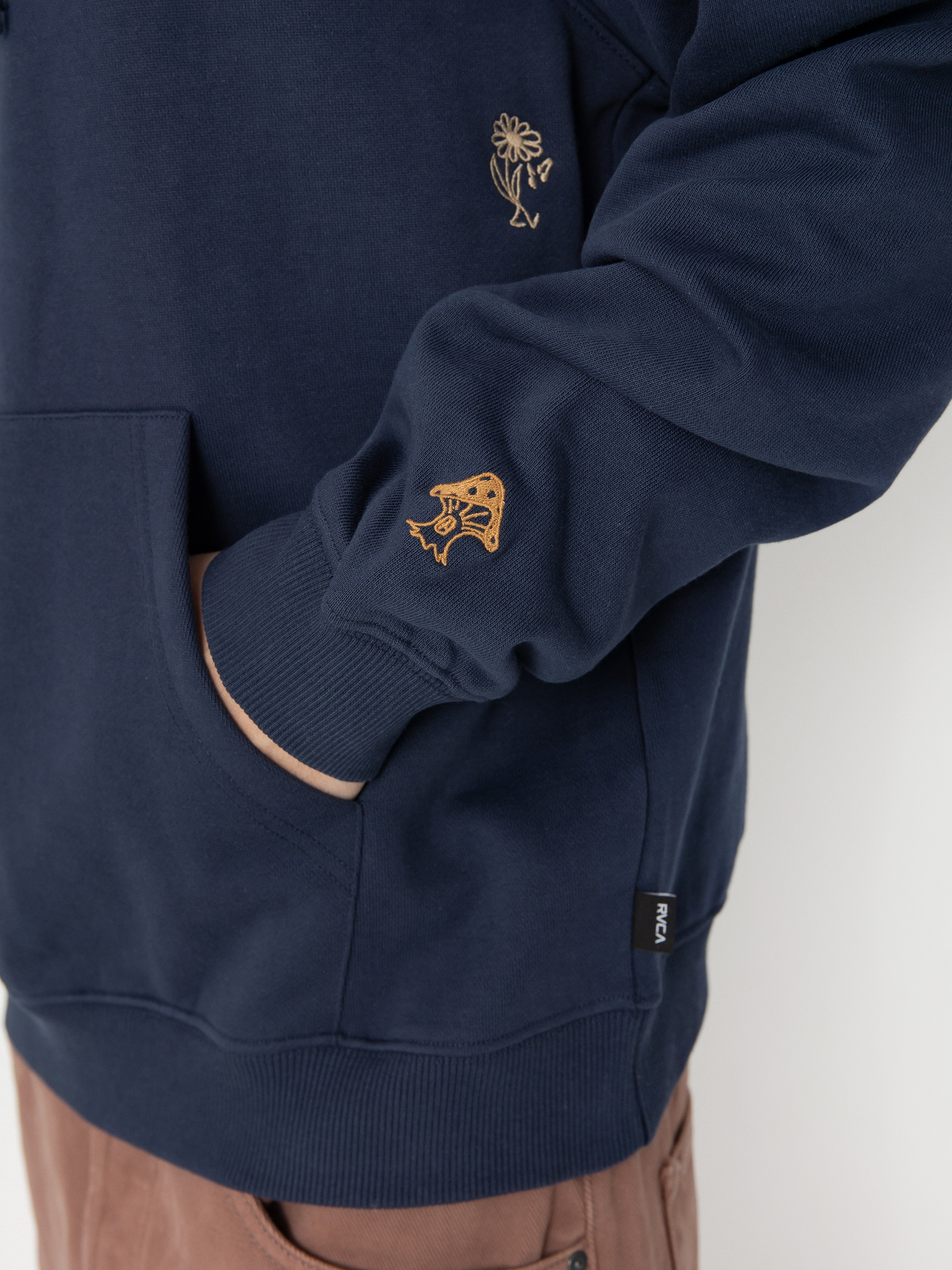 Mikina s kapucí RVCA Scorched Lands HD (navy)