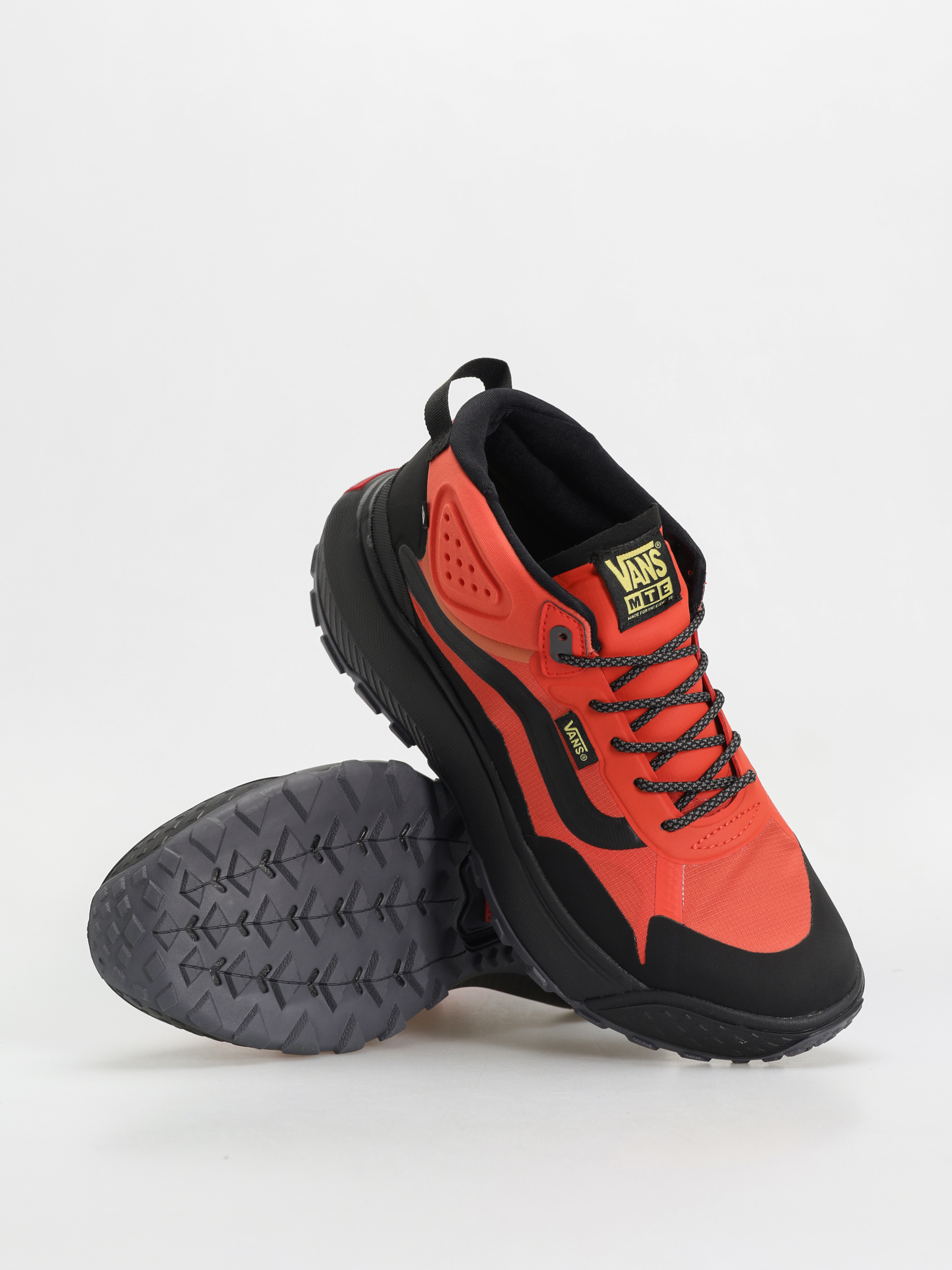 Boty Vans Crosspath Mid MTE (orange/black)