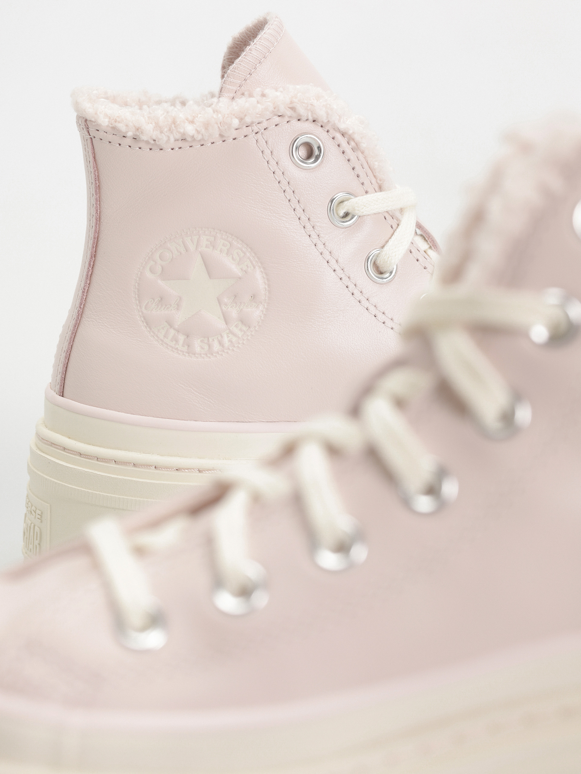 Boty Converse Chuck Taylor All Star Lugged Heel Sherpa Wmn (blush hush/egret/egret)