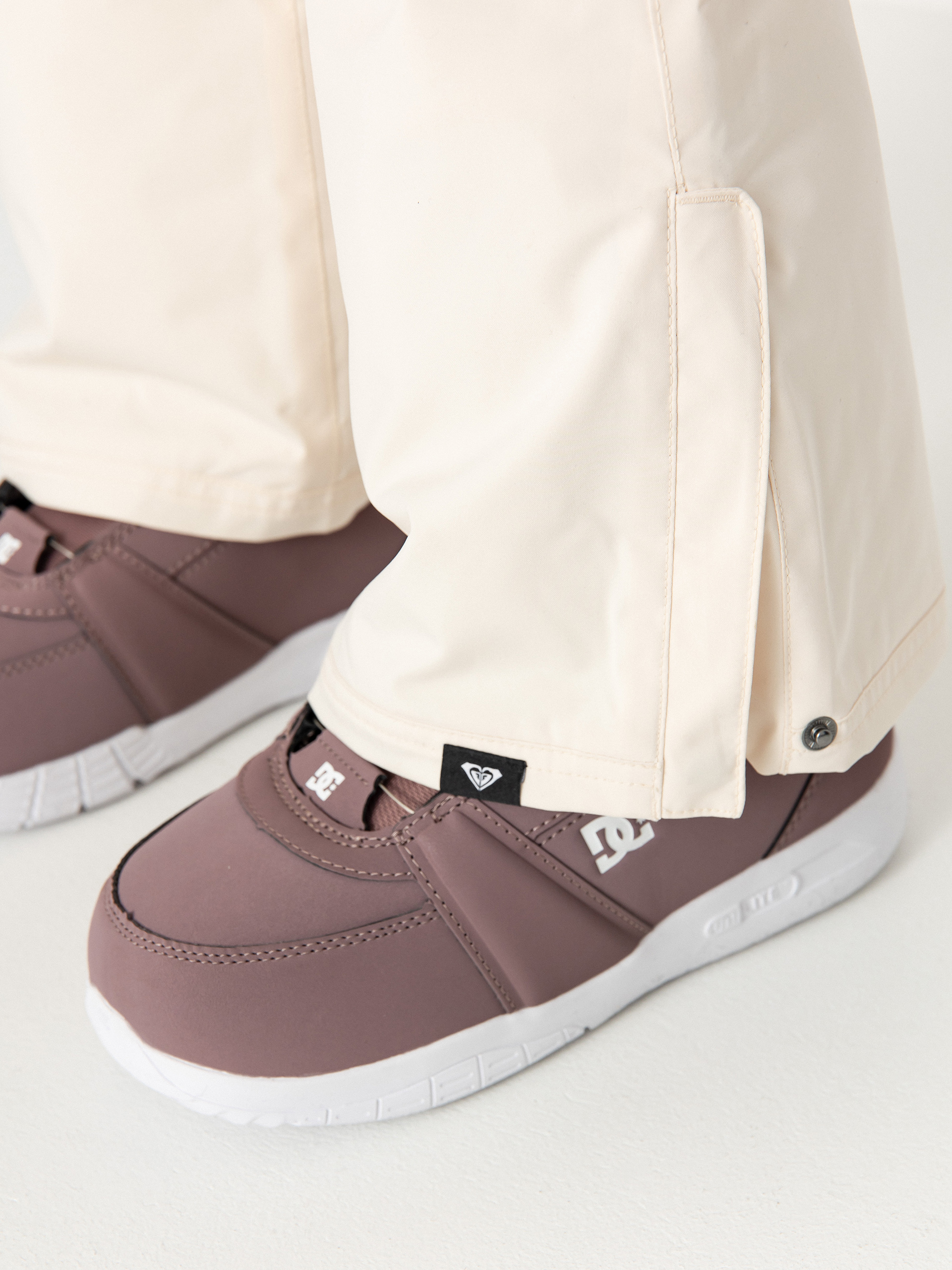 Dámské Snowboardové kalhoty  Roxy Backyard (buttercream)