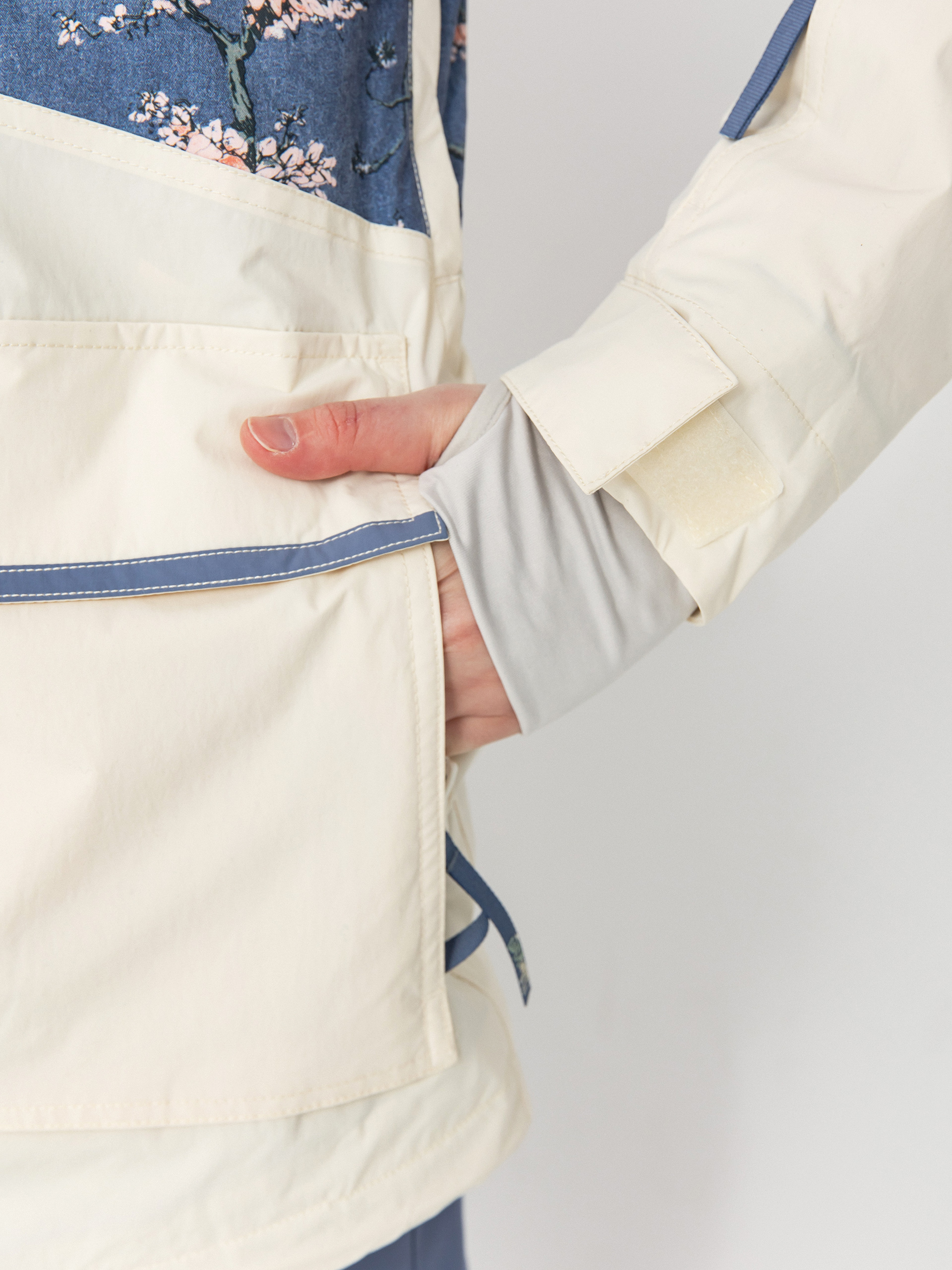 Dámská Snowboardová bunda Roxy Chloe Kim Parka (chloe blossom)