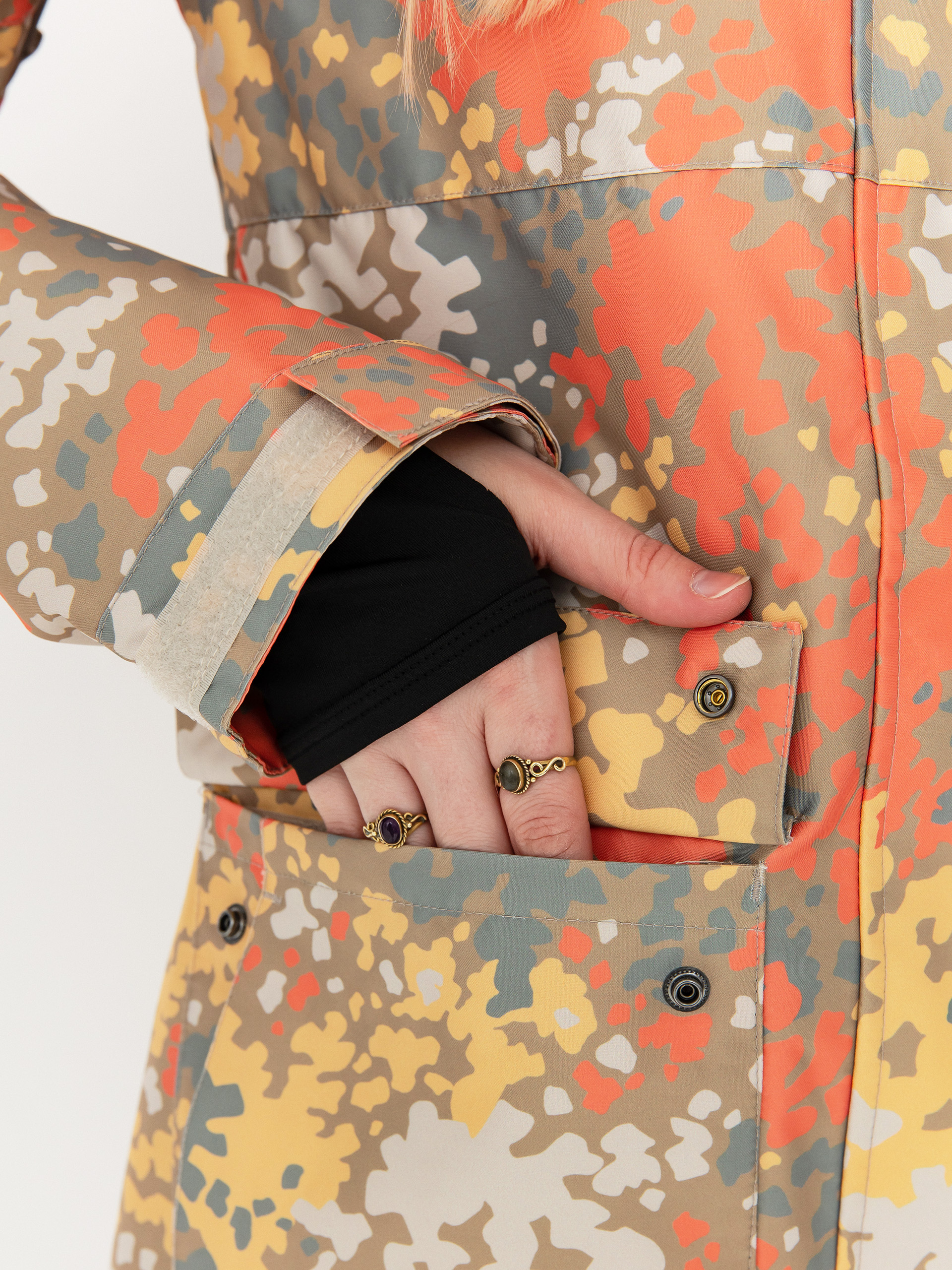 Dámská Snowboardová bunda DC Cruiser (fractal coral)