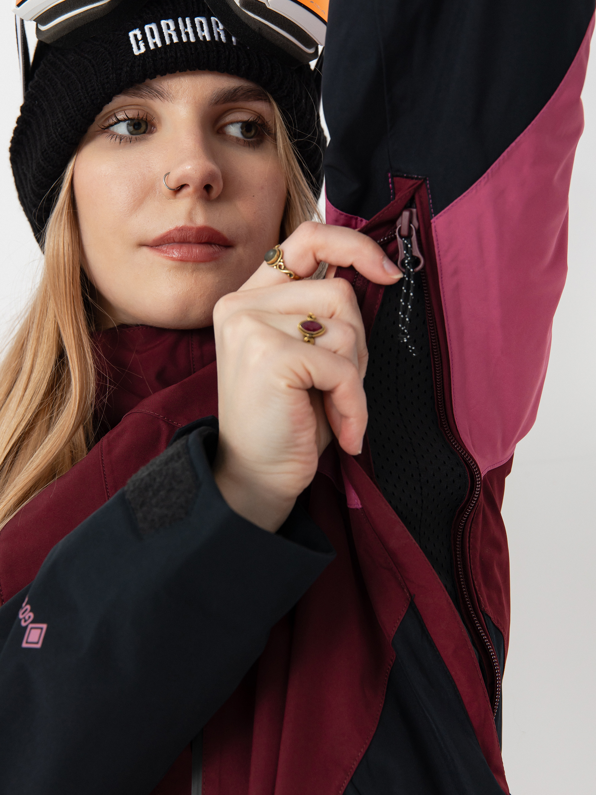 Dámská Snowboardová bunda Volcom V.Co Aris Ins Gore (burgundy)