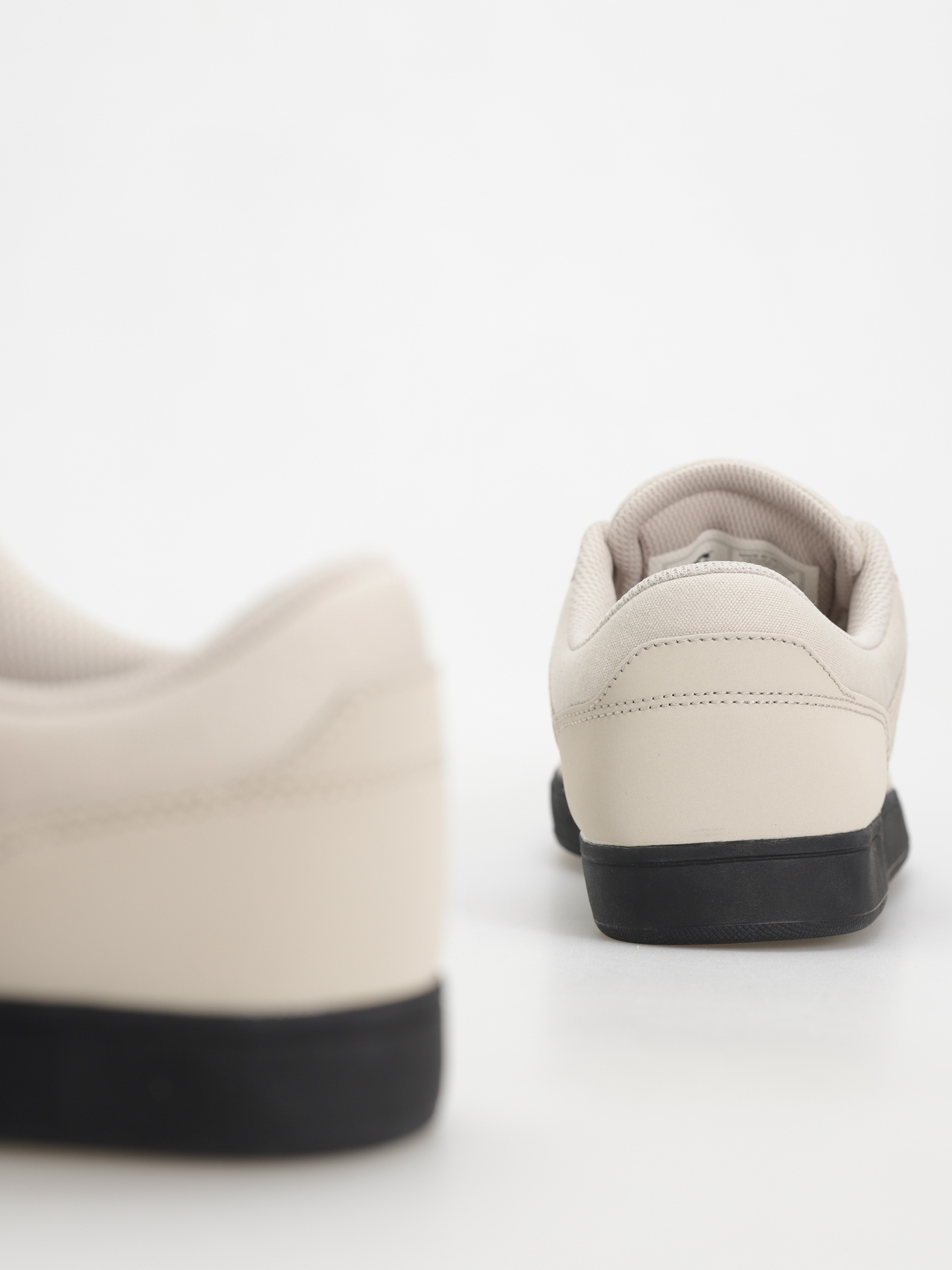 Boty DC Crisis 2 (silver birch)