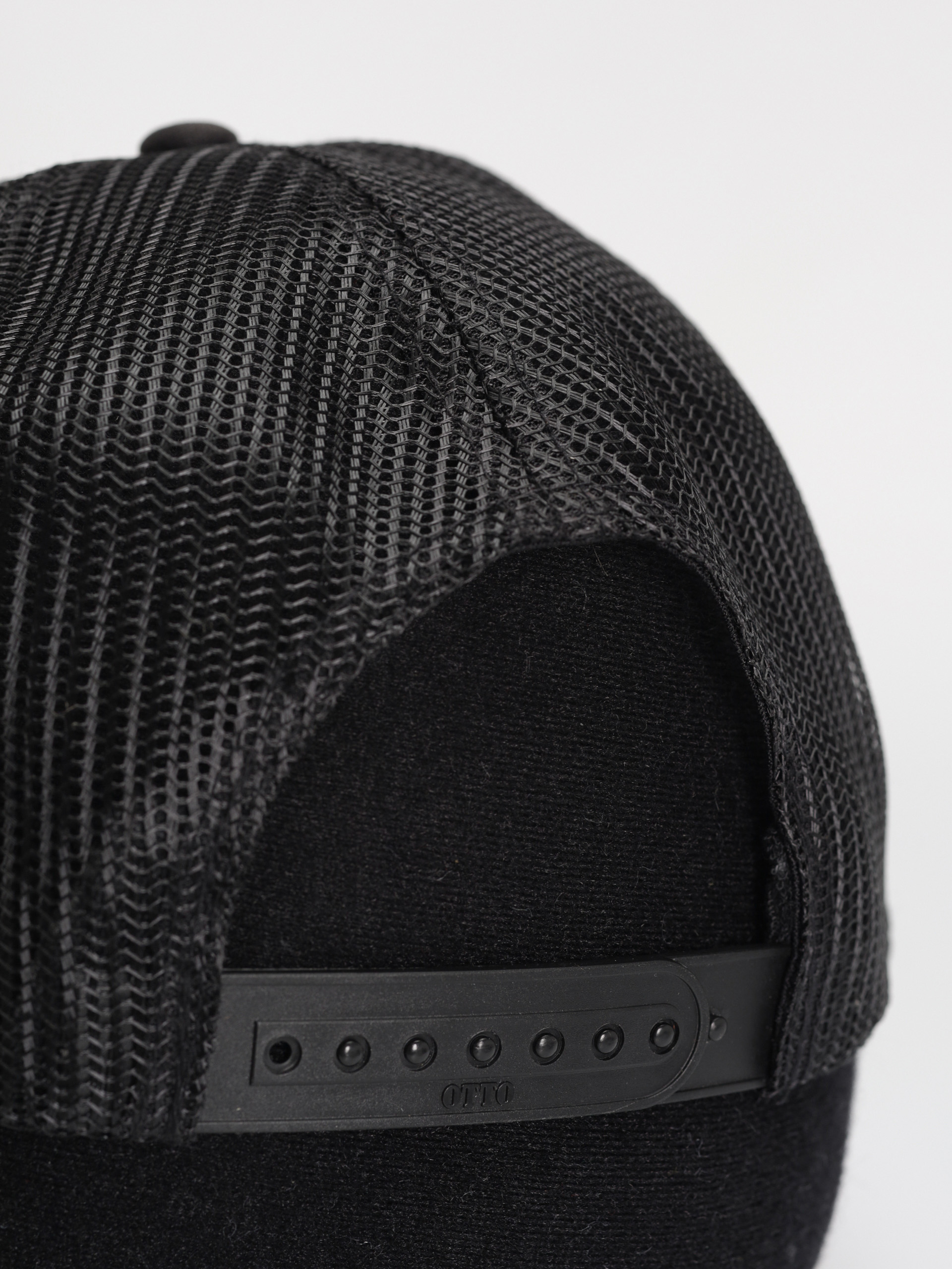 Kšiltovka Thrasher X Toy Machine B.T.H. Trucker (black/black/white)