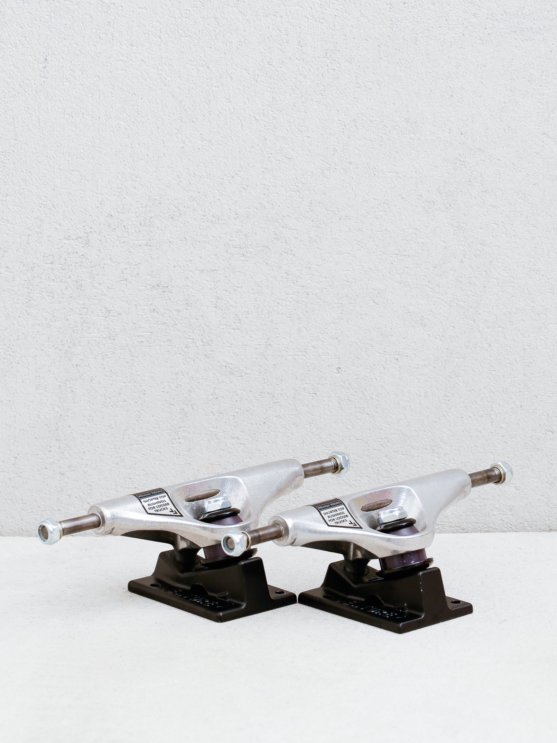 Trucky Venture X Riot (silver/black)