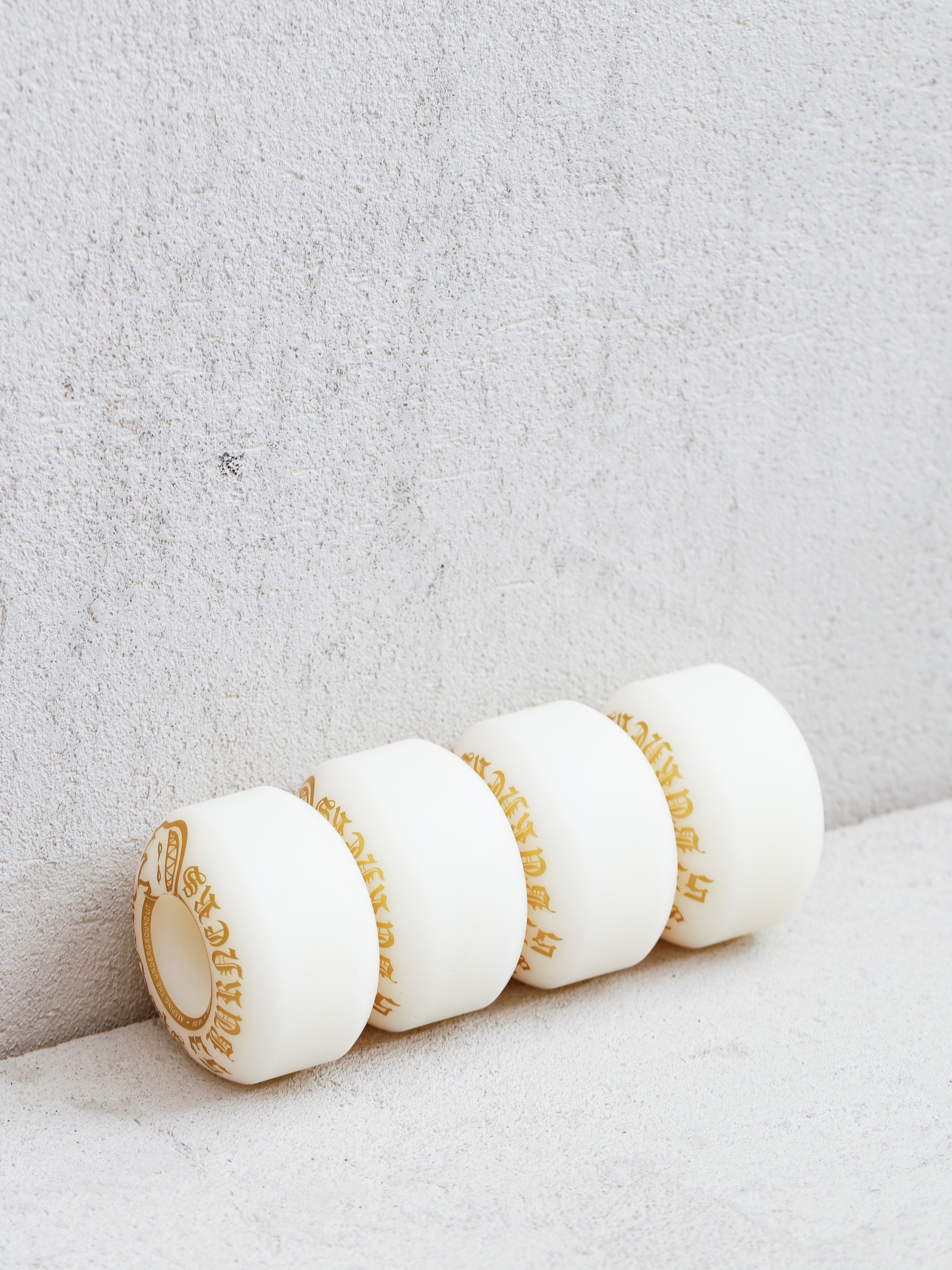 Kolečka Spitfire 99D Burners (white/gold)