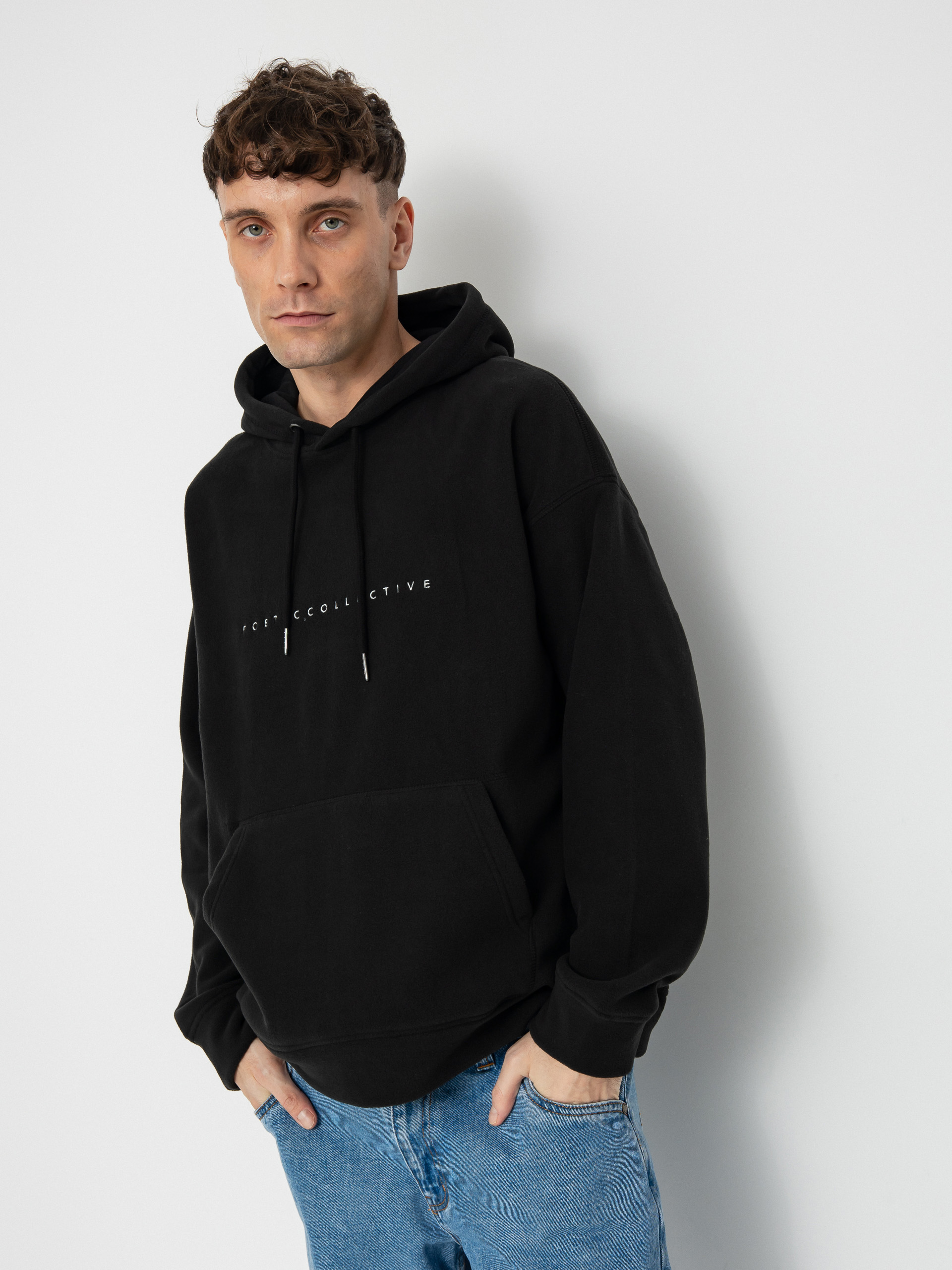 Mikina s kapucí Poetic Collective Fleece HD (black)